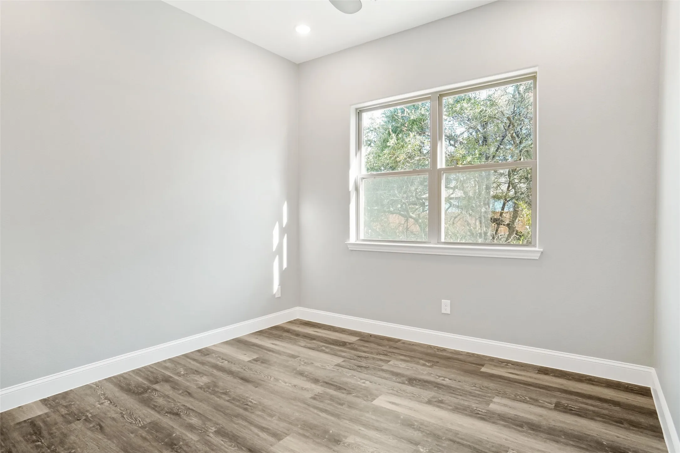 Single Family Residence For Sale in Hood County , 4913 Wichita Street, Granbury, Texas 76048, 3 Bedroom, 3 Bathroom, 2 Garage spaces, 1,749 Sqft, built in 2024, New Construction - Complete, mls#20779689, Real Estate Agent in Granbury, Homes For Sale in Hood county, Homes For Sale in Granbury, Realtor in Granbury Texas, Real Estate Brokerage Independent Realty Texas, Luminita Cordes Realtor