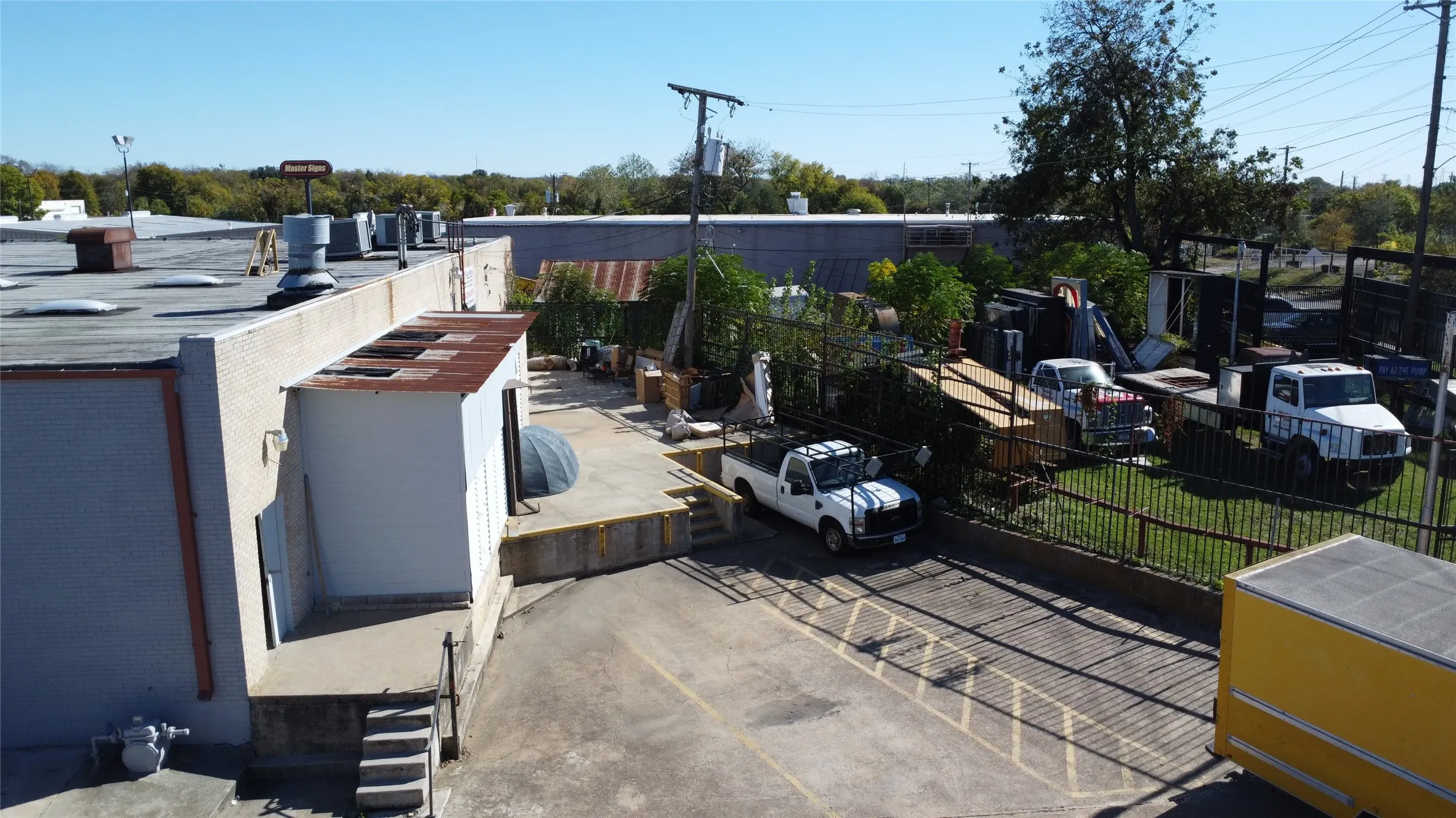 Industrial For Sale in Dallas County , 5520 Military Parkway, Dallas, Texas 75227, 0, 0, Garage spaces, 31,450 Sqft, built in 1962, Preowned, Price $5,875,500, mls#20783458, Real Estate Agent in Dallas, Homes For Sale in Dallas county, Homes For Sale in Dallas, Realtor in Dallas Texas, Real Estate Brokerage Independent Realty Texas, Luminita Cordes Realtor
