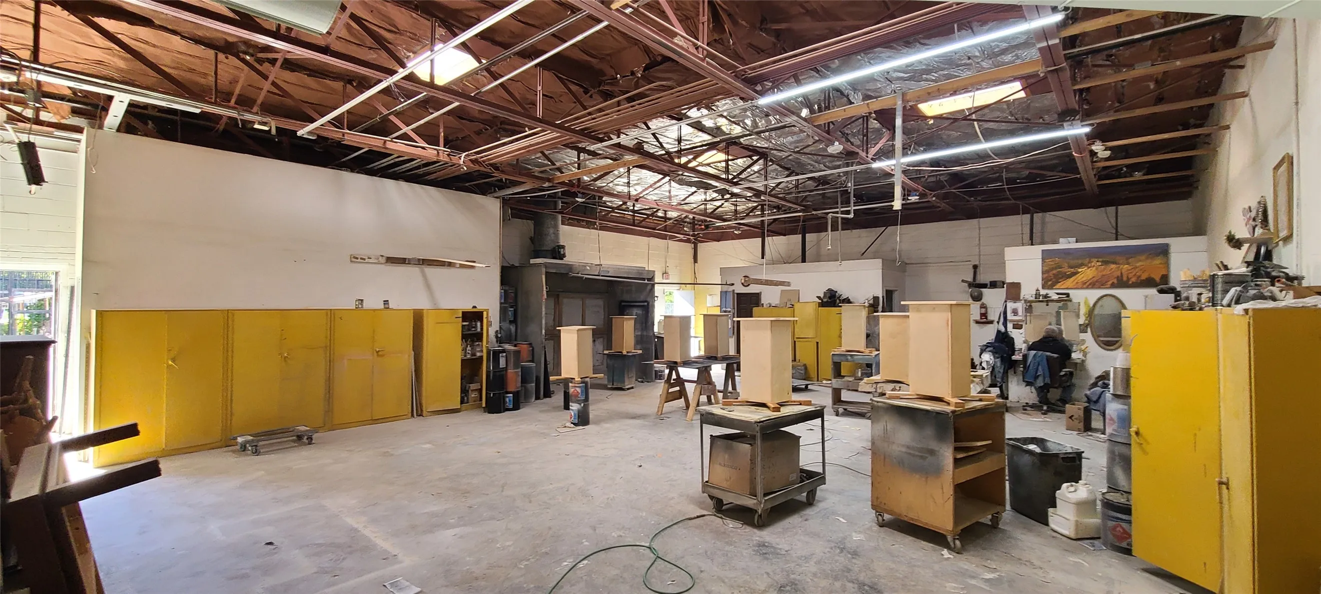 Industrial For Sale in Dallas County , 5520 Military Parkway, Dallas, Texas 75227, 0, 0, Garage spaces, 31,450 Sqft, built in 1962, Preowned, Price $5,875,500, mls#20783458, Real Estate Agent in Dallas, Homes For Sale in Dallas county, Homes For Sale in Dallas, Realtor in Dallas Texas, Real Estate Brokerage Independent Realty Texas, Luminita Cordes Realtor