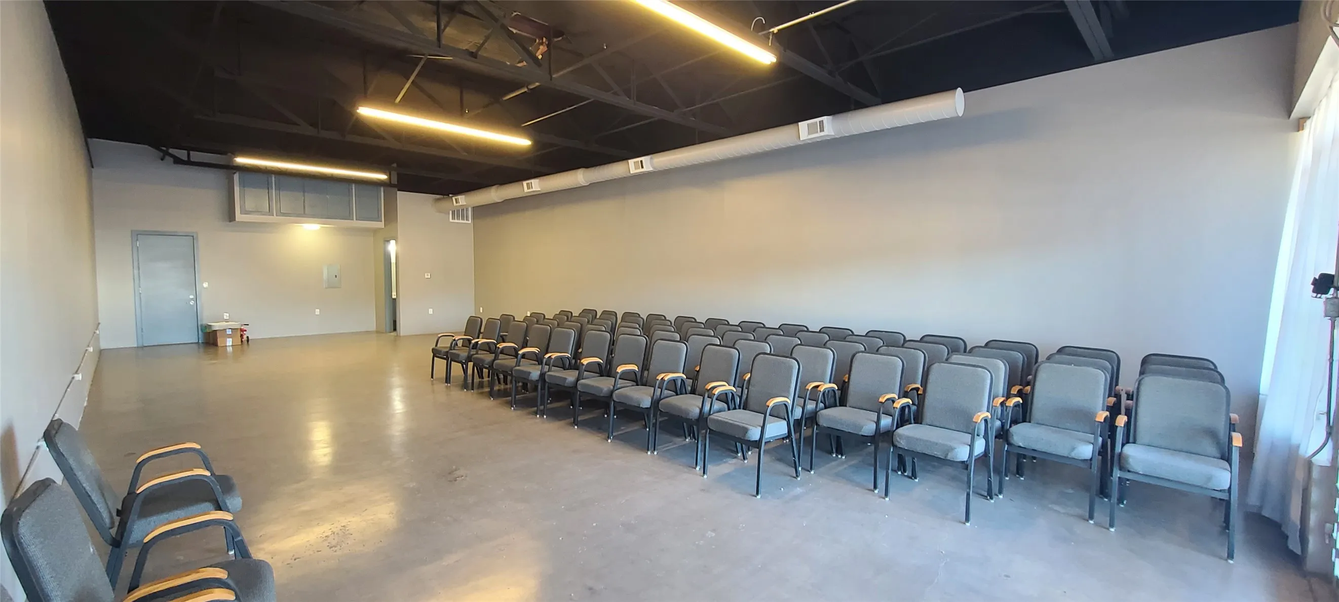 Industrial For Sale in Dallas County , 5520 Military Parkway, Dallas, Texas 75227, 0, 0, Garage spaces, 31,450 Sqft, built in 1962, Preowned, Price $5,875,500, mls#20783458, Real Estate Agent in Dallas, Homes For Sale in Dallas county, Homes For Sale in Dallas, Realtor in Dallas Texas, Real Estate Brokerage Independent Realty Texas, Luminita Cordes Realtor