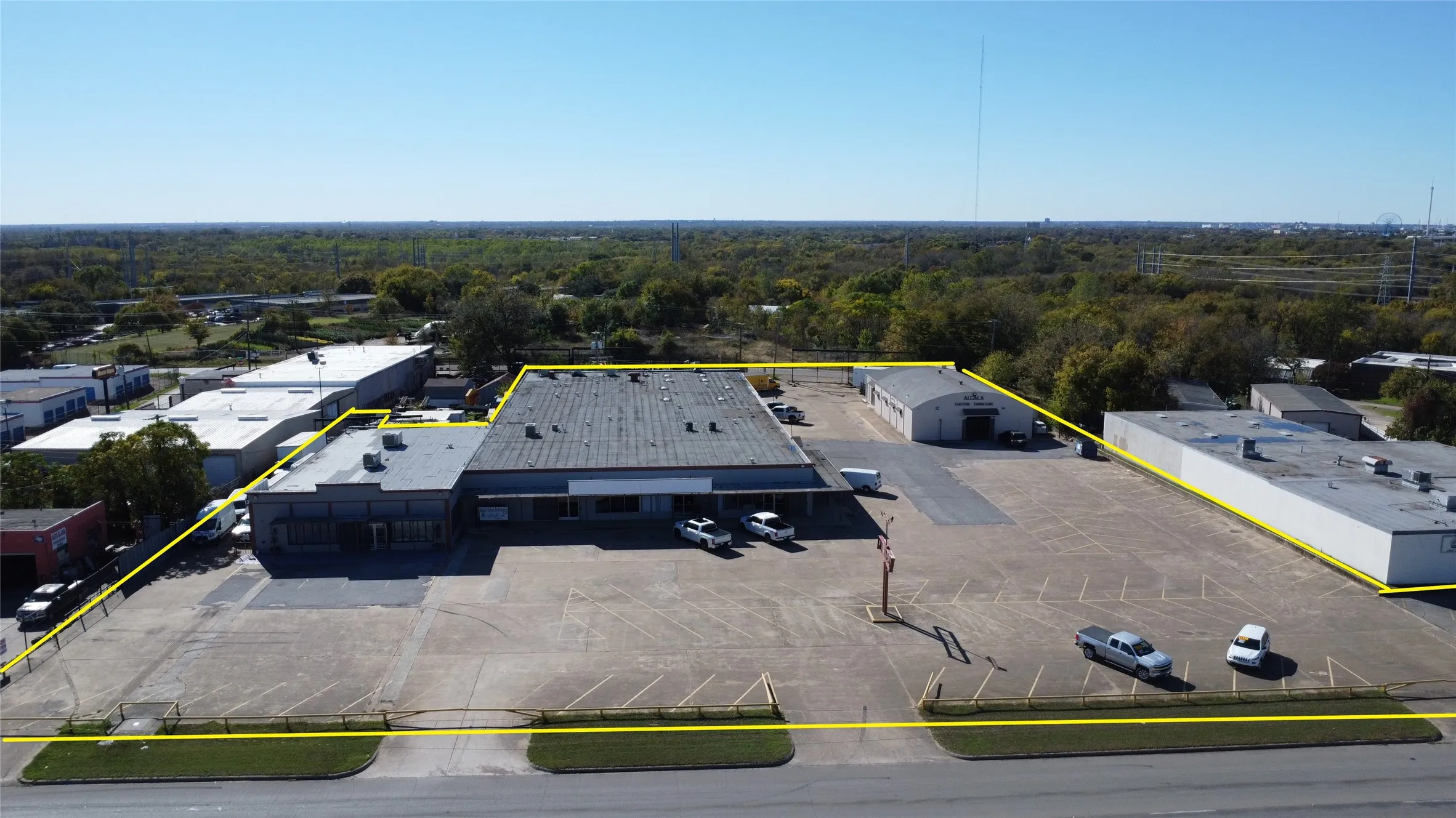 Industrial For Sale in Dallas County , 5520 Military Parkway, Dallas, Texas 75227, 0, 0, Garage spaces, 31,450 Sqft, built in 1962, Preowned, Price $5,875,500, mls#20783458, Real Estate Agent in Dallas, Homes For Sale in Dallas county, Homes For Sale in Dallas, Realtor in Dallas Texas, Real Estate Brokerage Independent Realty Texas, Luminita Cordes Realtor