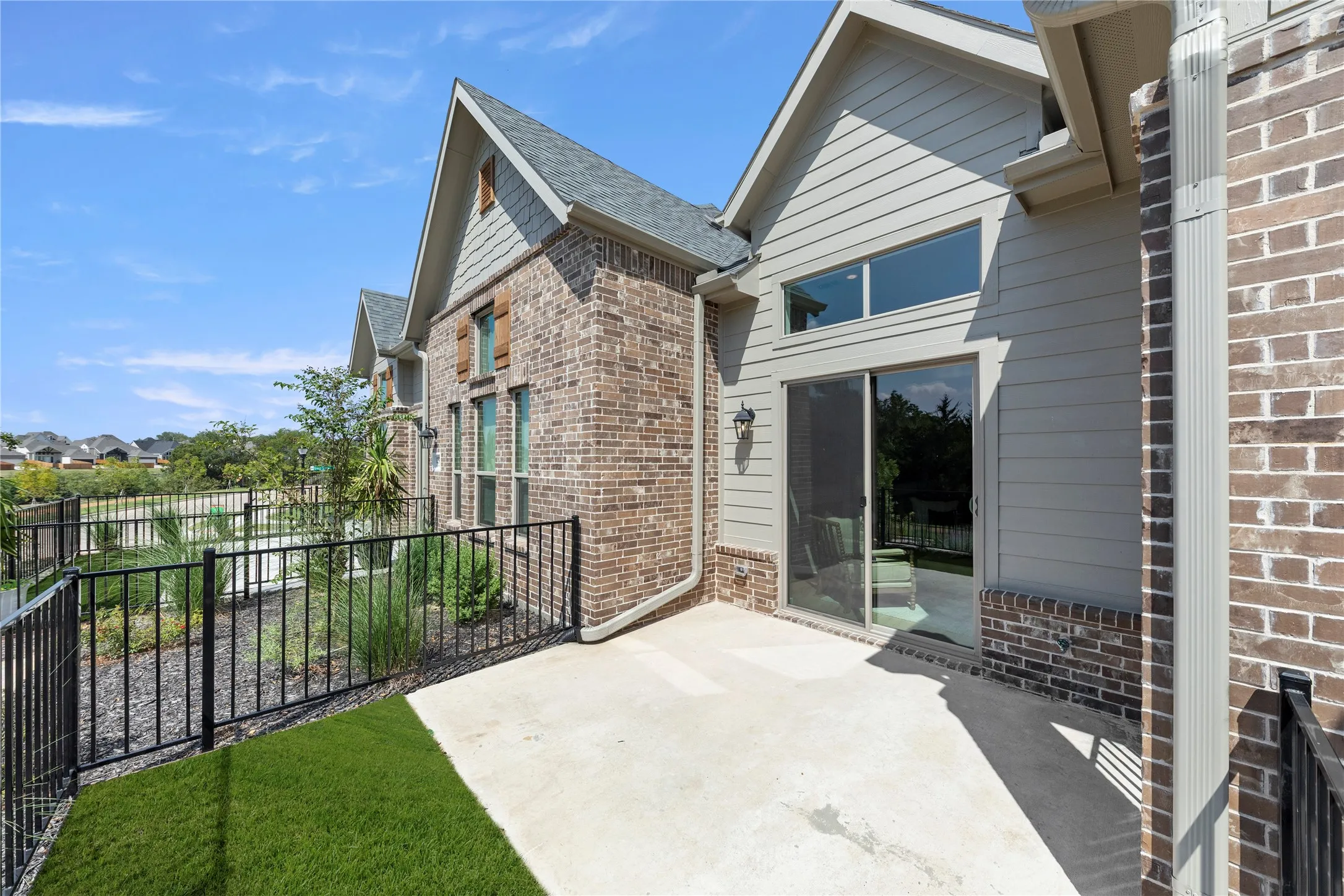 Townhouse For Sale in Dallas County , 12500 Audubon Trail, Rowlett, Texas 75089, 3 Bedroom, 3 Bathroom, 2 Garage spaces, 2,119 Sqft, built in 2025, New Construction - Complete, mls#20783771, Real Estate Agent in Rowlett, Homes For Sale in Dallas county, Homes For Sale in Rowlett, Realtor in Rowlett Texas, Real Estate Brokerage Independent Realty Texas, Luminita Cordes Realtor