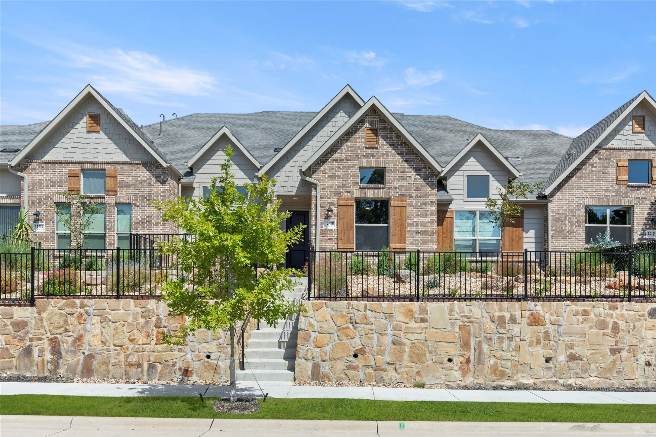 Townhouse For Sale in Dallas County , 12500 Audubon Trail, Rowlett, Texas 75089, 3 Bedroom, 3 Bathroom, 2 Garage spaces, 2,119 Sqft, built in 2025, New Construction - Complete, mls#20783771, Real Estate Agent in Rowlett, Homes For Sale in Dallas county, Homes For Sale in Rowlett, Realtor in Rowlett Texas, Real Estate Brokerage Independent Realty Texas, Luminita Cordes Realtor