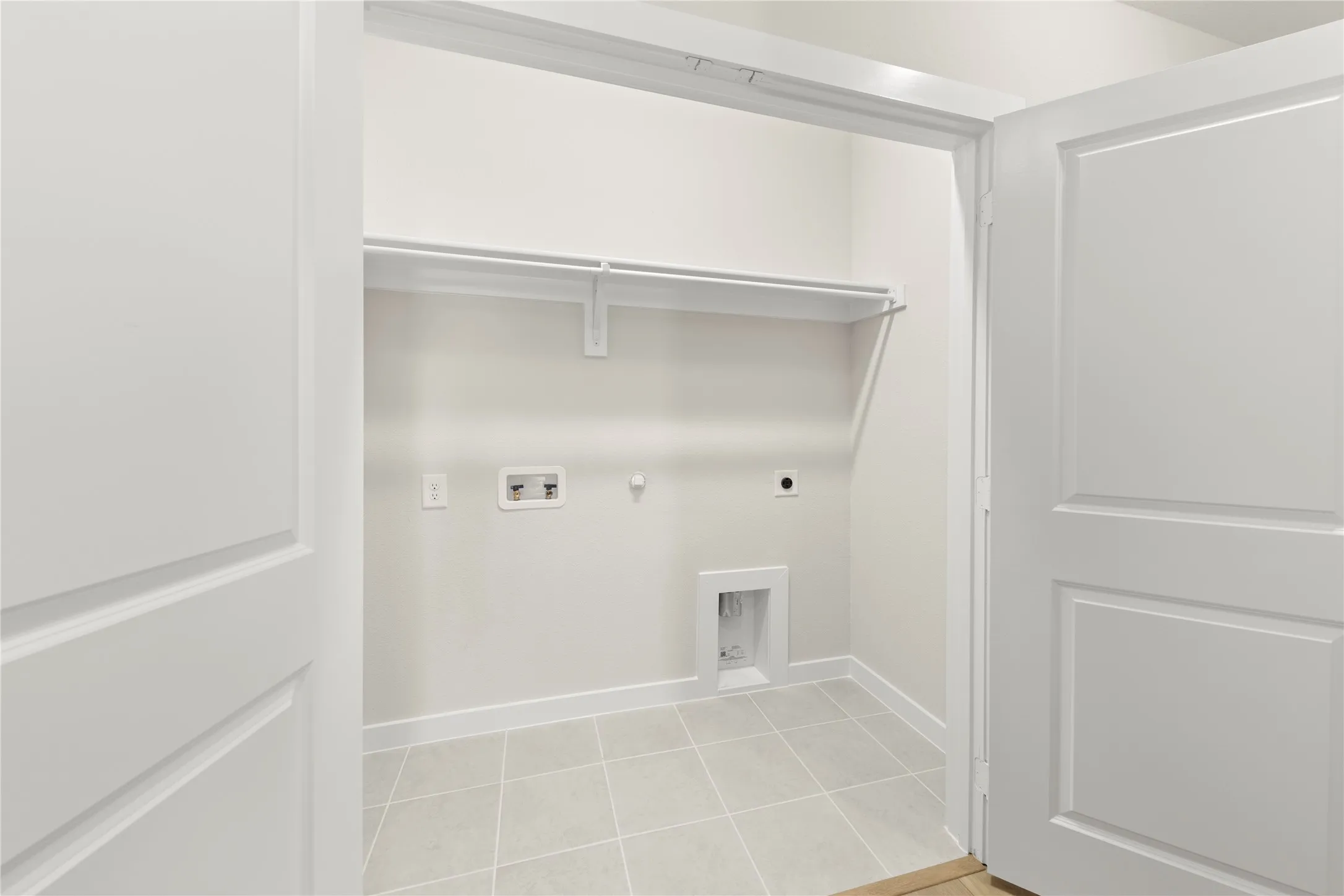 Townhouse For Sale in Dallas County , 12500 Audubon Trail, Rowlett, Texas 75089, 3 Bedroom, 3 Bathroom, 2 Garage spaces, 2,119 Sqft, built in 2025, New Construction - Complete, mls#20783771, Real Estate Agent in Rowlett, Homes For Sale in Dallas county, Homes For Sale in Rowlett, Realtor in Rowlett Texas, Real Estate Brokerage Independent Realty Texas, Luminita Cordes Realtor