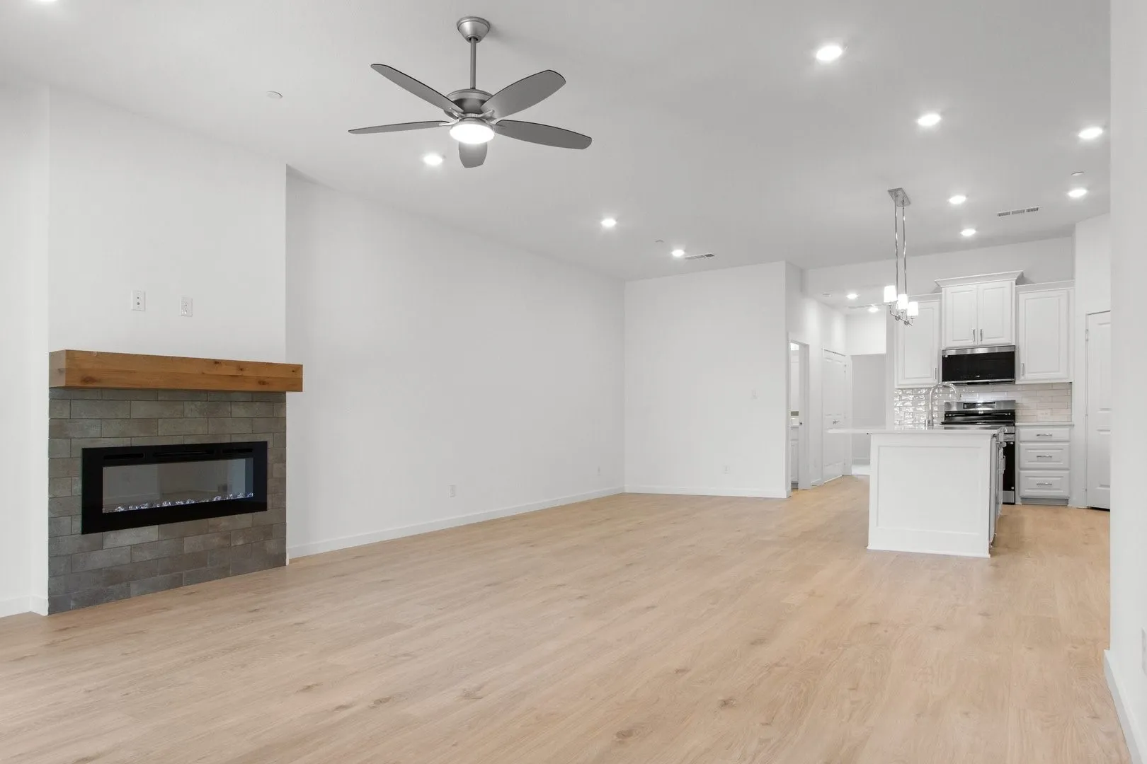 Townhouse For Sale in Collin County , 2821 Concord Drive, Wylie, Texas 75098, 2 Bedroom, 2 Bathroom, 2 Garage spaces, 1,356 Sqft, built in 2025, New Construction - Complete, mls#20783938, Real Estate Agent in Wylie, Homes For Sale in Collin county, Homes For Sale in Wylie, Realtor in Wylie Texas, Real Estate Brokerage Independent Realty Texas, Luminita Cordes Realtor