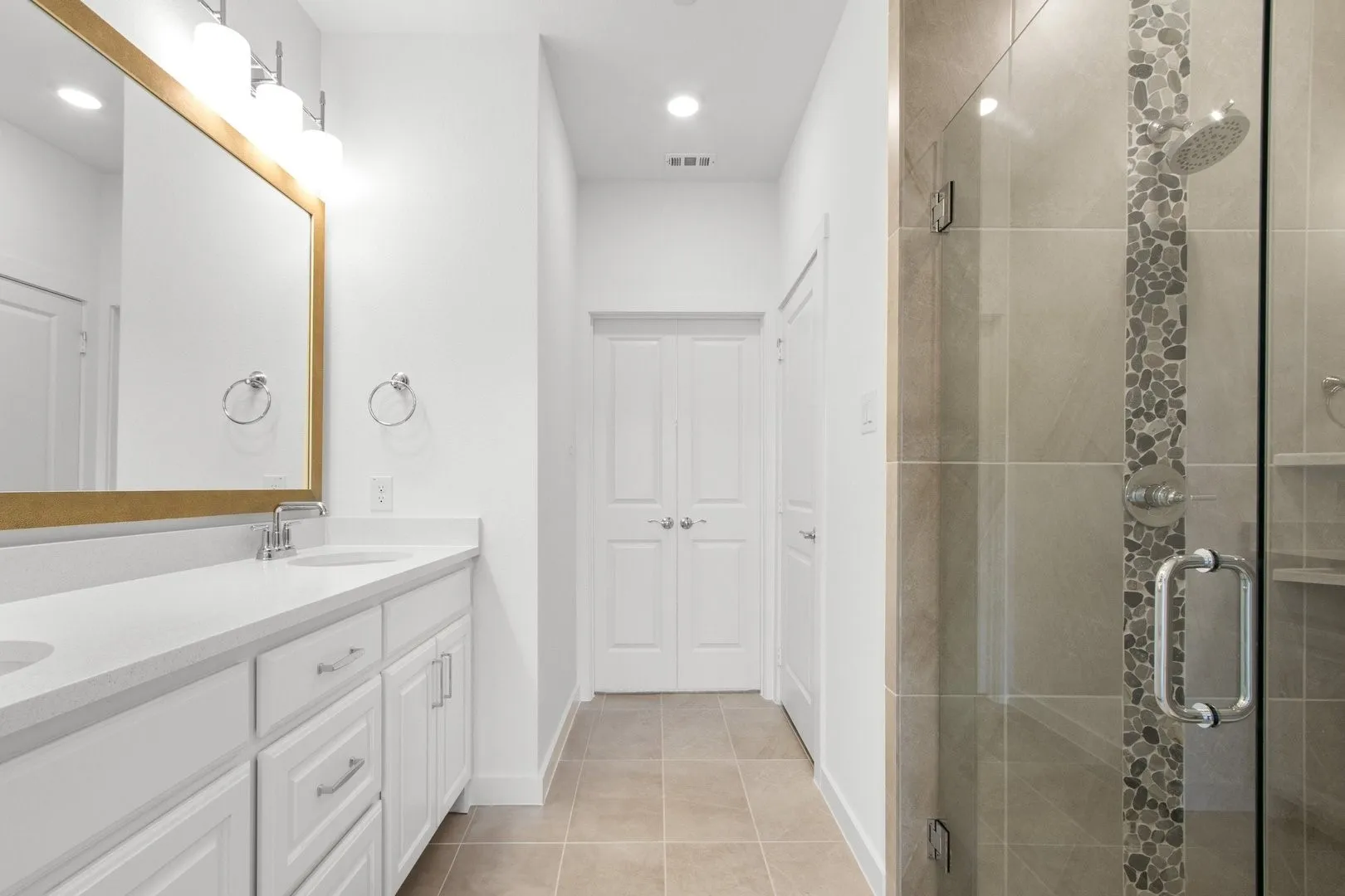 017-2821ConcordDrive-Wylie-TX-75098-PrimaryBathroom.jpg-SMALL