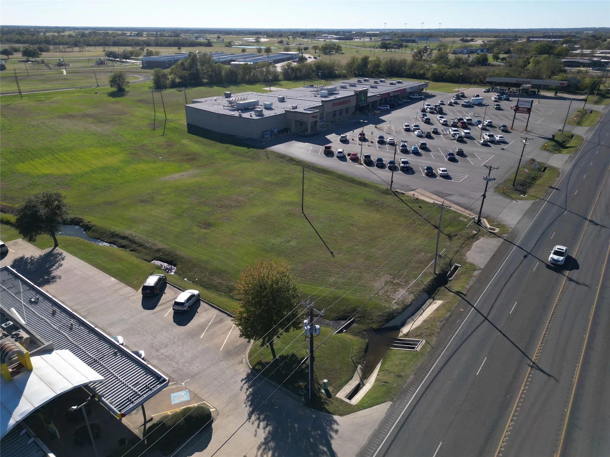 Unimproved Land For Sale in Van Zandt County , 909 E South Commerce Street, Wills Point, Texas 75169, 0, 0, Garage spaces, 0 Sqft, built in 0, Price $475,000, mls#20783571, Real Estate Agent in Wills Point, Homes For Sale in Van Zandt county, Homes For Sale in Wills Point, Realtor in Wills Point Texas, Real Estate Brokerage Independent Realty Texas, Luminita Cordes Realtor