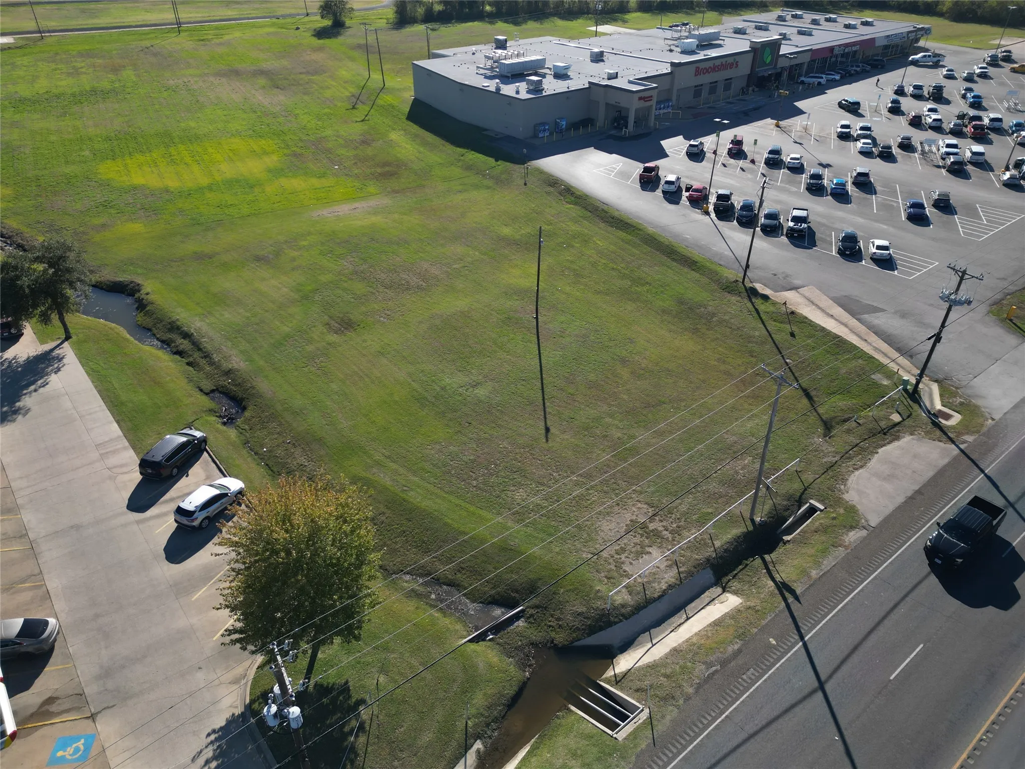 Unimproved Land For Sale in Van Zandt County , 909 E South Commerce Street, Wills Point, Texas 75169, 0, 0, Garage spaces, 0 Sqft, built in 0, Price $475,000, mls#20783571, Real Estate Agent in Wills Point, Homes For Sale in Van Zandt county, Homes For Sale in Wills Point, Realtor in Wills Point Texas, Real Estate Brokerage Independent Realty Texas, Luminita Cordes Realtor