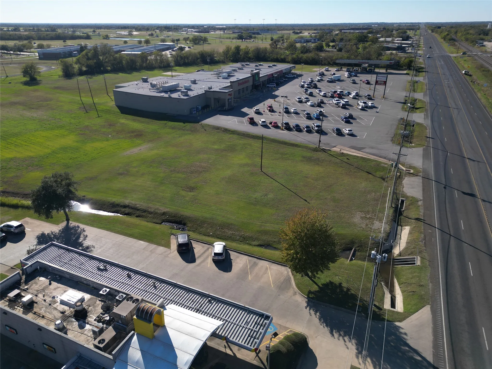 Unimproved Land For Sale in Van Zandt County , 909 E South Commerce Street, Wills Point, Texas 75169, 0, 0, Garage spaces, 0 Sqft, built in 0, Price $475,000, mls#20783571, Real Estate Agent in Wills Point, Homes For Sale in Van Zandt county, Homes For Sale in Wills Point, Realtor in Wills Point Texas, Real Estate Brokerage Independent Realty Texas, Luminita Cordes Realtor