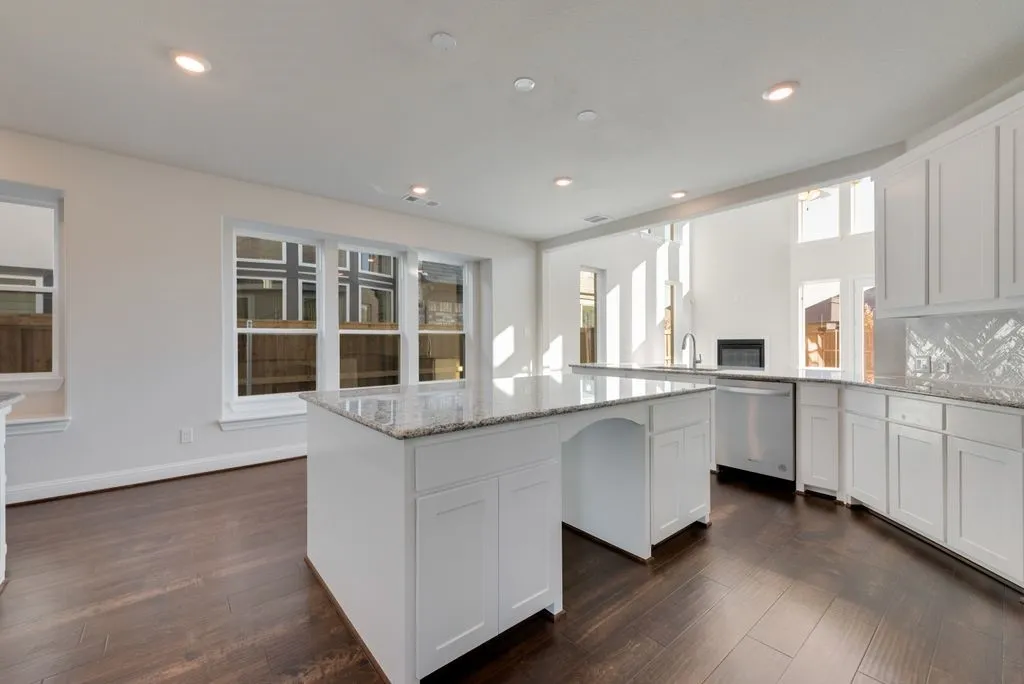 Single Family Residence For Sale in Ellis County , 2438 Meridian Place, Midlothian, Texas 76065, 4 Bedroom, 3 Bathroom, 2 Garage spaces, 3,659 Sqft, built in 2025, New Construction - Complete, mls#20784316, Real Estate Agent in Midlothian, Homes For Sale in Ellis county, Homes For Sale in Midlothian, Realtor in Midlothian Texas, Real Estate Brokerage Independent Realty Texas, Luminita Cordes Realtor
