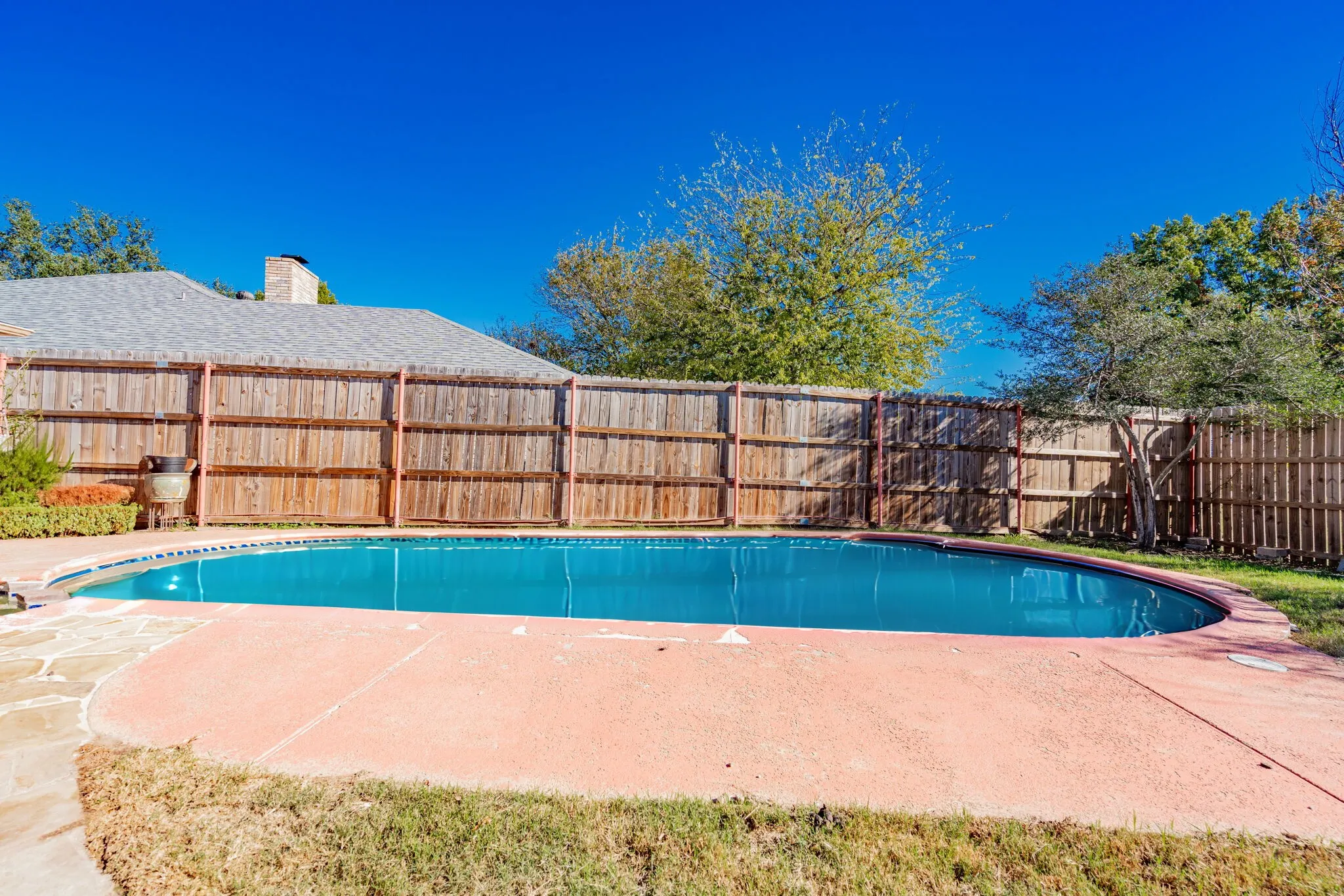 Single Family Residence For Sale in Kaufman County , 1802 Westgate Drive, Terrell, Texas 75160, 3 Bedrooms, 2 Bathrooms, 1 Garage spaces, 1,477 Sqft, built in 2000, Price $245,000, mls#20784311, Real Estate Agent in Terrell, Homes For Sale in Kaufman county, Homes For Sale in Terrell, Realtor in Terrell Texas, Real Estate Brokerage Independent Realty Texas, Luminita Cordes Realtor