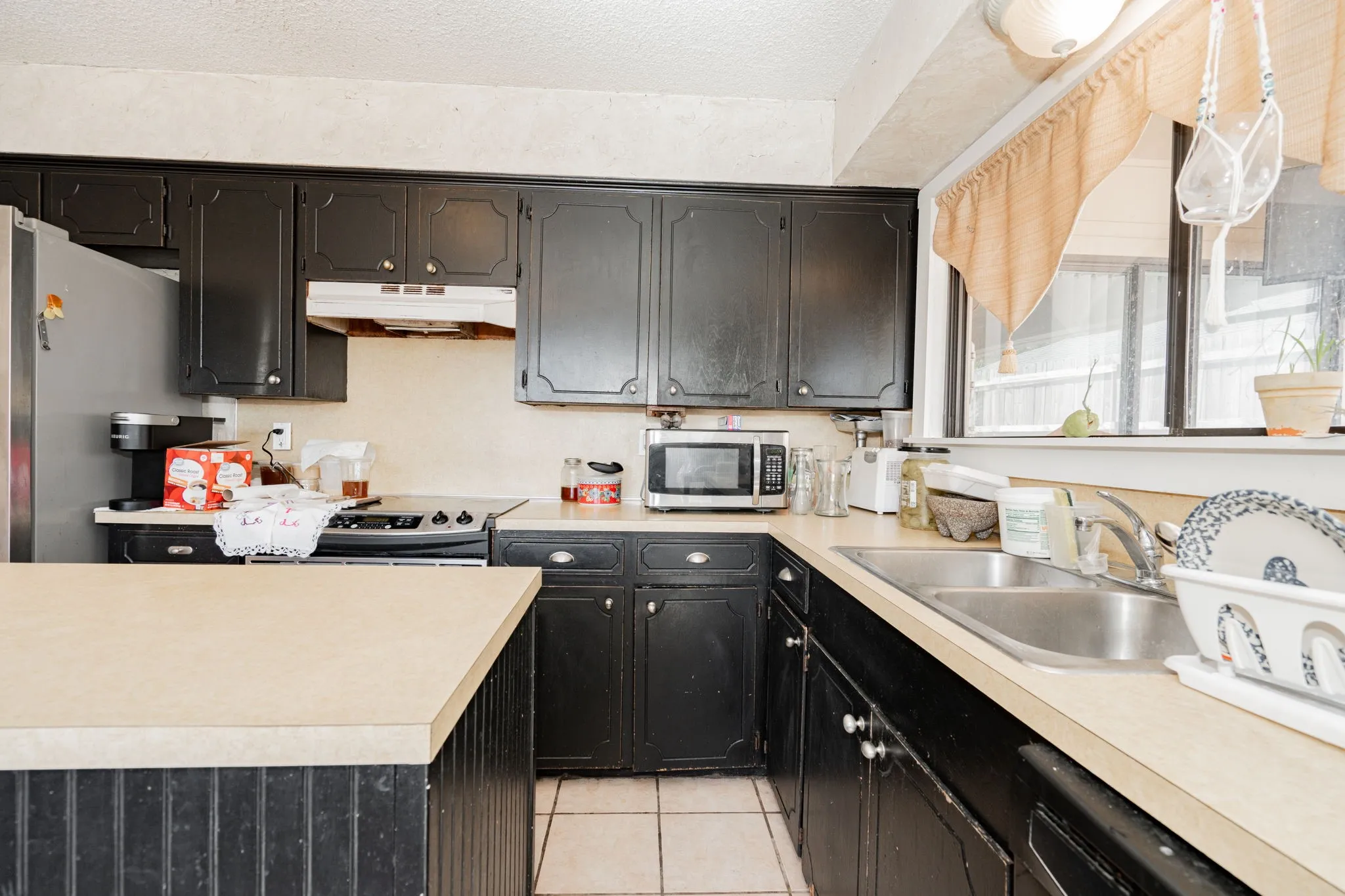 Single Family Residence For Sale in Kaufman County , 1802 Westgate Drive, Terrell, Texas 75160, 3 Bedrooms, 2 Bathrooms, 1 Garage spaces, 1,477 Sqft, built in 2000, Price $245,000, mls#20784311, Real Estate Agent in Terrell, Homes For Sale in Kaufman county, Homes For Sale in Terrell, Realtor in Terrell Texas, Real Estate Brokerage Independent Realty Texas, Luminita Cordes Realtor