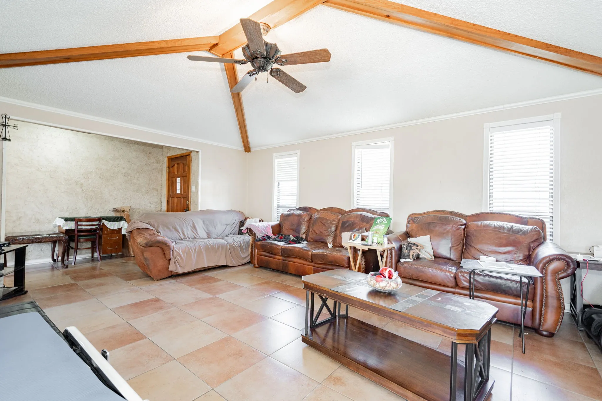 Single Family Residence For Sale in Kaufman County , 1802 Westgate Drive, Terrell, Texas 75160, 3 Bedrooms, 2 Bathrooms, 1 Garage spaces, 1,477 Sqft, built in 2000, Price $245,000, mls#20784311, Real Estate Agent in Terrell, Homes For Sale in Kaufman county, Homes For Sale in Terrell, Realtor in Terrell Texas, Real Estate Brokerage Independent Realty Texas, Luminita Cordes Realtor