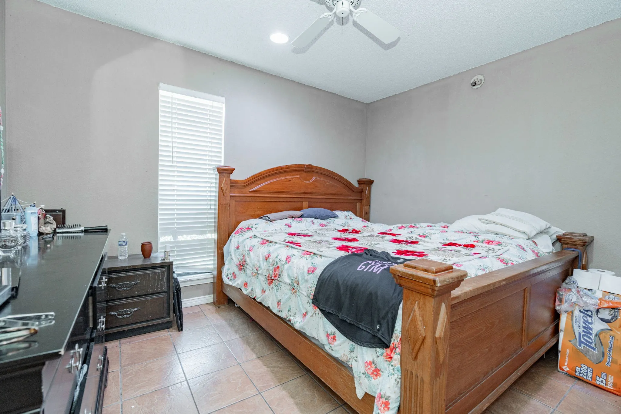 Single Family Residence For Sale in Kaufman County , 1802 Westgate Drive, Terrell, Texas 75160, 3 Bedrooms, 2 Bathrooms, 1 Garage spaces, 1,477 Sqft, built in 2000, Price $245,000, mls#20784311, Real Estate Agent in Terrell, Homes For Sale in Kaufman county, Homes For Sale in Terrell, Realtor in Terrell Texas, Real Estate Brokerage Independent Realty Texas, Luminita Cordes Realtor