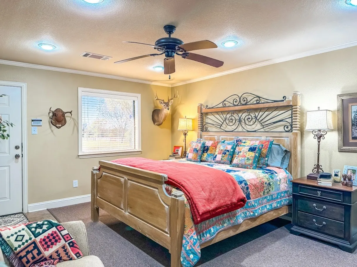 Apartment For Sale in Freestone County , 807 Fm-489, Buffalo, Texas 75831, 4 Bedrooms, 4 Bathrooms, 6 Garage spaces, 8,336 Sqft, built in 1999, Preowned, Price $775,000, mls#20785265, Real Estate Agent in Buffalo, Homes For Sale in Freestone county, Homes For Sale in Buffalo, Realtor in Buffalo Texas, Real Estate Brokerage Independent Realty Texas, Luminita Cordes Realtor