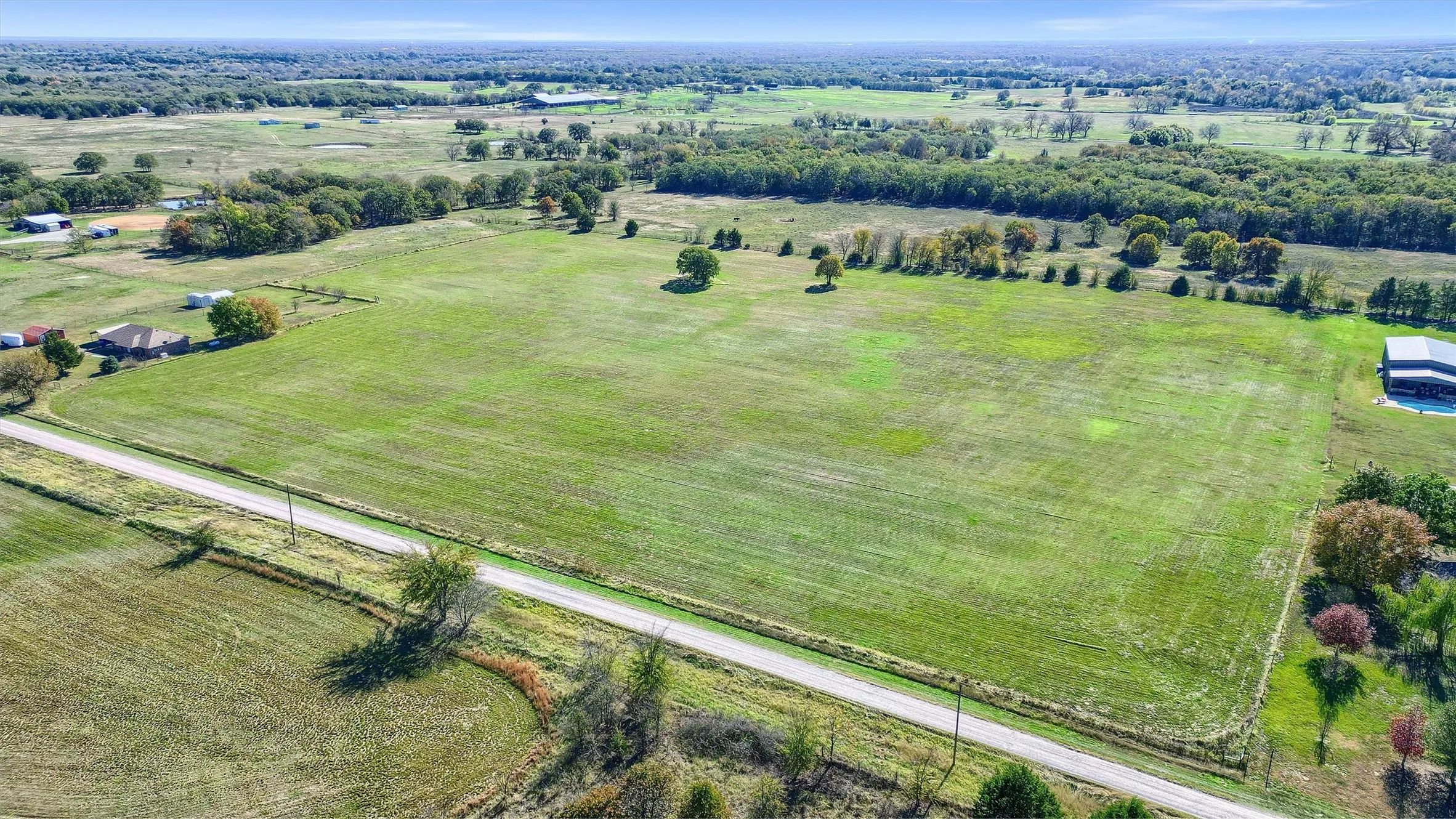 Drone / aerial view featuring a rural view