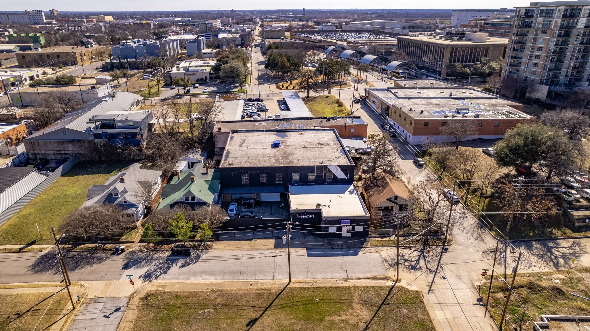 Birds eye view of property