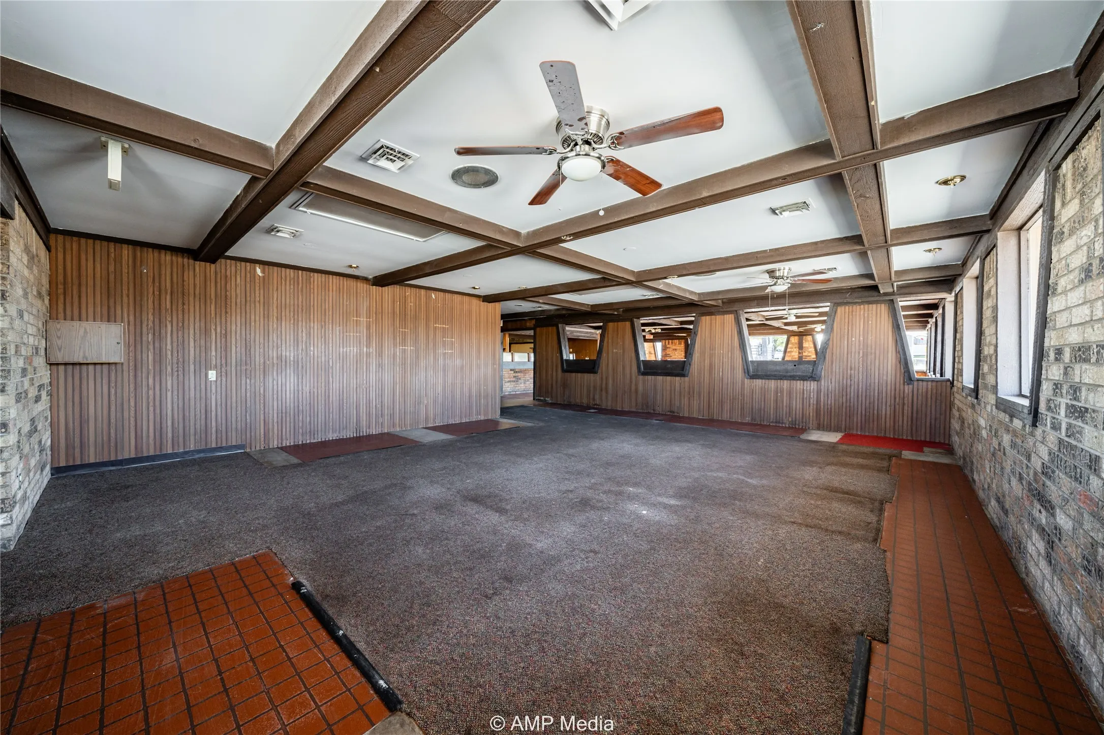 Retail For Sale in Jones County , 702 N Swenson Street, Stamford, Texas 79553, 0, 0, Garage spaces, 0 Sqft, built in 1970, Preowned, mls#20792628, Real Estate Agent in Stamford, Homes For Sale in Jones county, Homes For Sale in Stamford, Realtor in Stamford Texas, Real Estate Brokerage Independent Realty Texas, Luminita Cordes Realtor