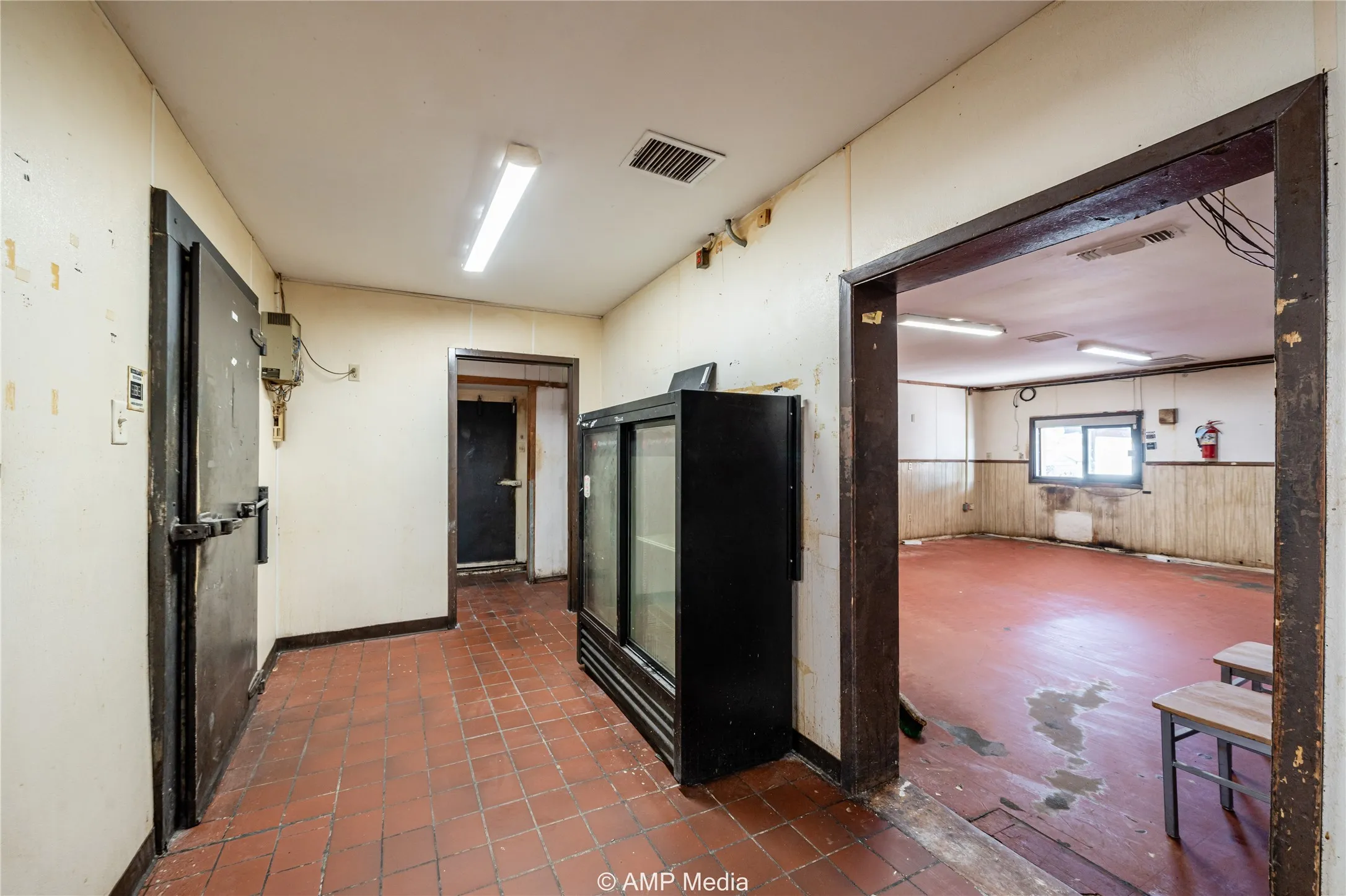 Retail For Sale in Jones County , 702 N Swenson Street, Stamford, Texas 79553, 0, 0, Garage spaces, 0 Sqft, built in 1970, Preowned, mls#20792628, Real Estate Agent in Stamford, Homes For Sale in Jones county, Homes For Sale in Stamford, Realtor in Stamford Texas, Real Estate Brokerage Independent Realty Texas, Luminita Cordes Realtor