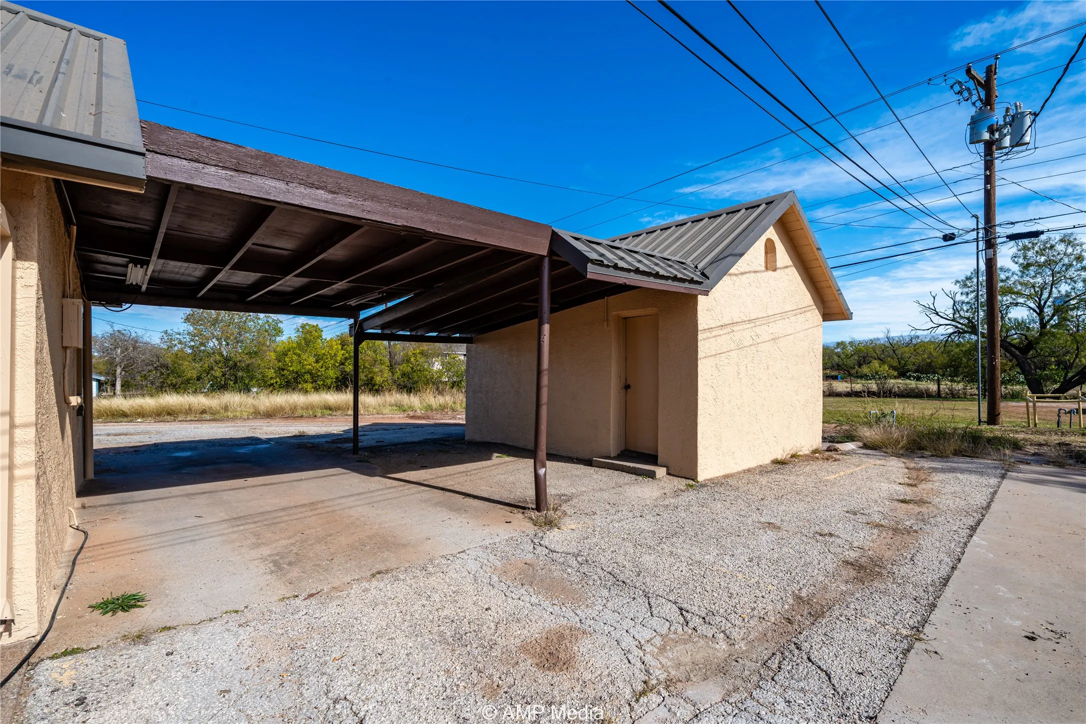 Retail For Sale in Jones County , 702 N Swenson Street, Stamford, Texas 79553, 0, 0, Garage spaces, 0 Sqft, built in 1970, Preowned, mls#20792628, Real Estate Agent in Stamford, Homes For Sale in Jones county, Homes For Sale in Stamford, Realtor in Stamford Texas, Real Estate Brokerage Independent Realty Texas, Luminita Cordes Realtor