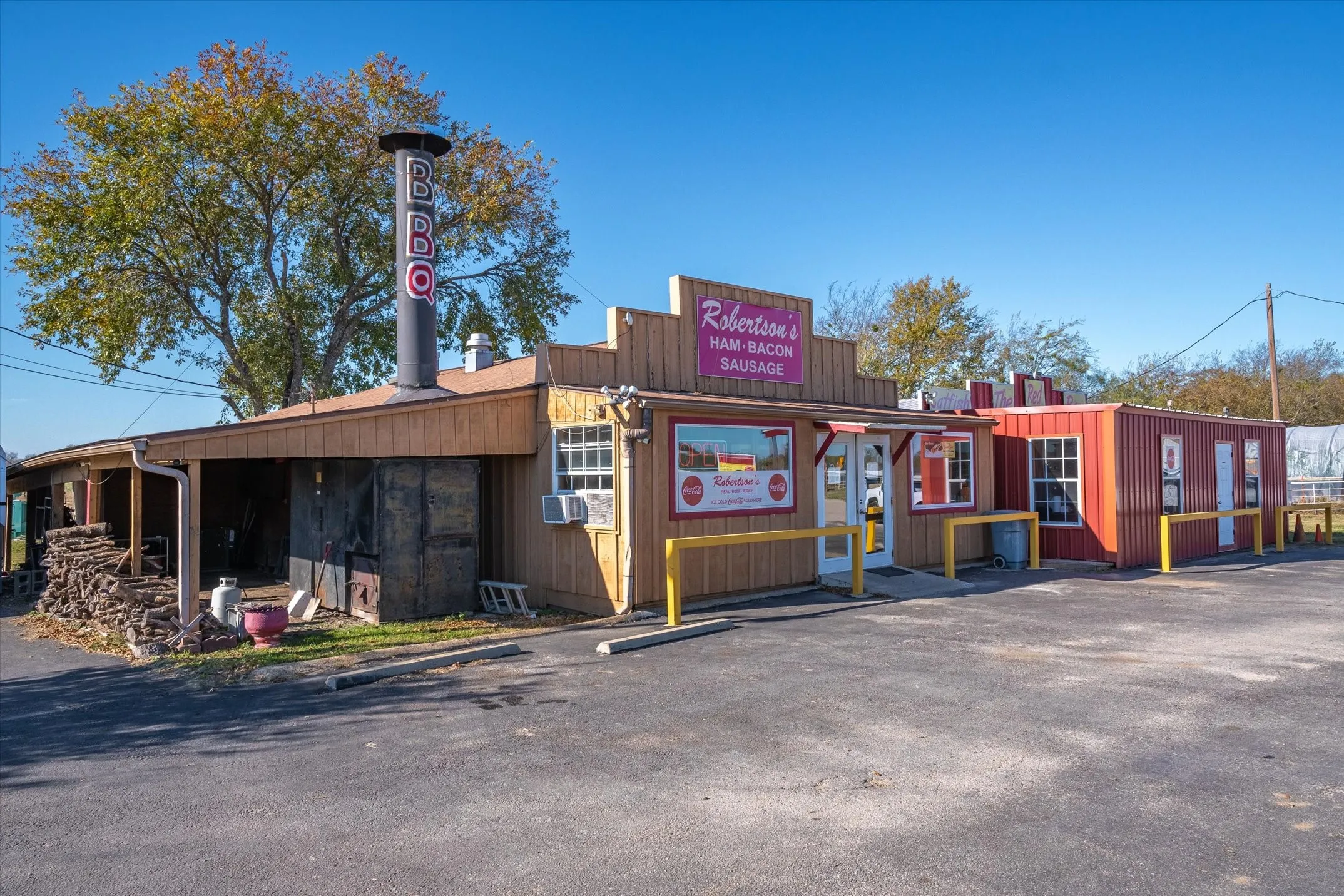 Business For Sale in Van Zandt County , 28323 Interstate 20, Wills Point, Texas 75169, 0, 0, Garage spaces, 0 Sqft, built in 1969, Preowned, mls#20792428, Real Estate Agent in Wills Point, Homes For Sale in Van Zandt county, Homes For Sale in Wills Point, Realtor in Wills Point Texas, Real Estate Brokerage Independent Realty Texas, Luminita Cordes Realtor
