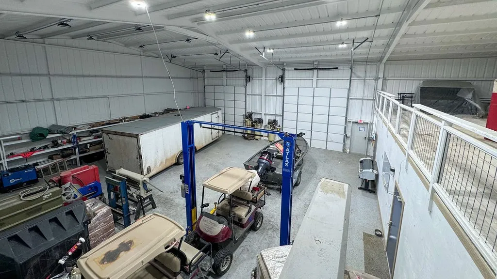Spray foam insulation, 14 foot roll up doors, additional restroom.