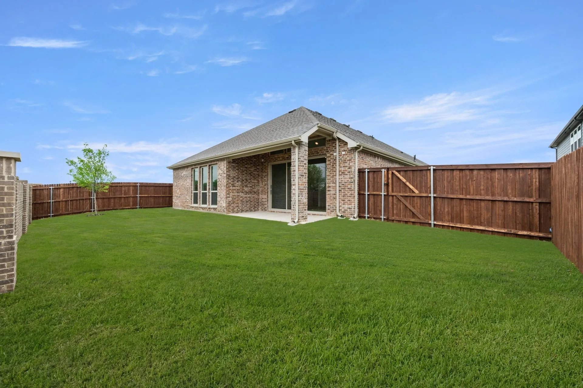 Single Family Residence For Sale in Ellis County , 3742 Ironwood Street, Midlothian, Texas 76065, 4 Bedroom, 3 Bathroom, 2 Garage spaces, 2,122 Sqft, built in 2025, New Construction - Complete, mls#20794275, Real Estate Agent in Midlothian, Homes For Sale in Ellis county, Homes For Sale in Midlothian, Realtor in Midlothian Texas, Real Estate Brokerage Independent Realty Texas, Luminita Cordes Realtor
