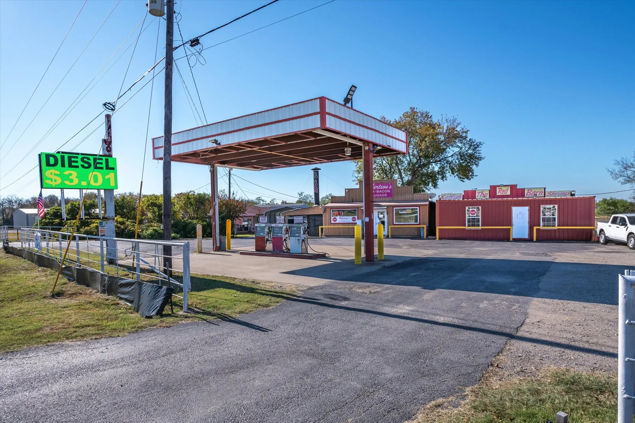 Business For Sale in Van Zandt County , 28323 I-20, Wills Point, Texas 75169, 0, 0, Garage spaces, 0 Sqft, built in 1969, mls#20794401, Real Estate Agent in Wills Point, Homes For Sale in Van Zandt county, Homes For Sale in Wills Point, Realtor in Wills Point Texas, Real Estate Brokerage Independent Realty Texas, Luminita Cordes Realtor