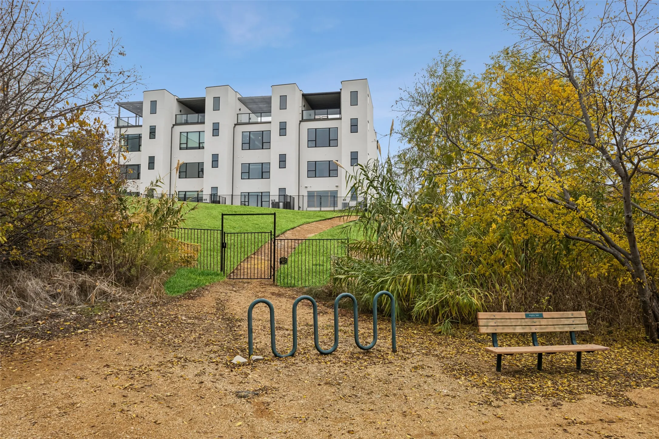 Townhouse For Sale in Denton County , 4905 Blaynes View, The Colony, Texas 75056, 3 Bedrooms, 5 Bathrooms, 2 Garage spaces, 3,111 Sqft, built in 2022, Preowned, Price $1,300,000, mls#20793412, Real Estate Agent in The Colony, Homes For Sale in Denton county, Homes For Sale in The Colony, Realtor in The Colony Texas, Real Estate Brokerage Independent Realty Texas, Luminita Cordes Realtor