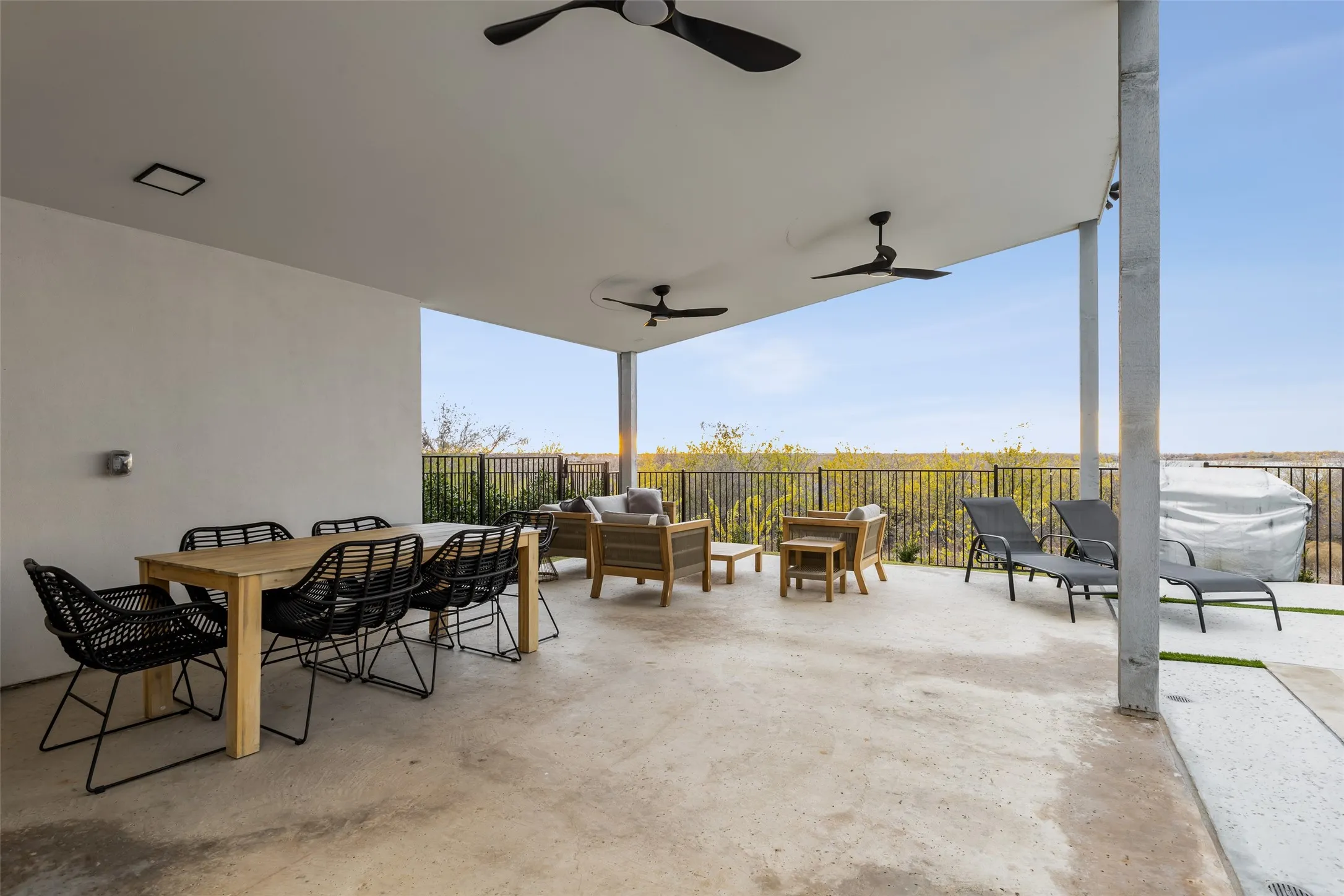 Townhouse For Sale in Denton County , 4905 Blaynes View, The Colony, Texas 75056, 3 Bedrooms, 5 Bathrooms, 2 Garage spaces, 3,111 Sqft, built in 2022, Preowned, Price $1,300,000, mls#20793412, Real Estate Agent in The Colony, Homes For Sale in Denton county, Homes For Sale in The Colony, Realtor in The Colony Texas, Real Estate Brokerage Independent Realty Texas, Luminita Cordes Realtor