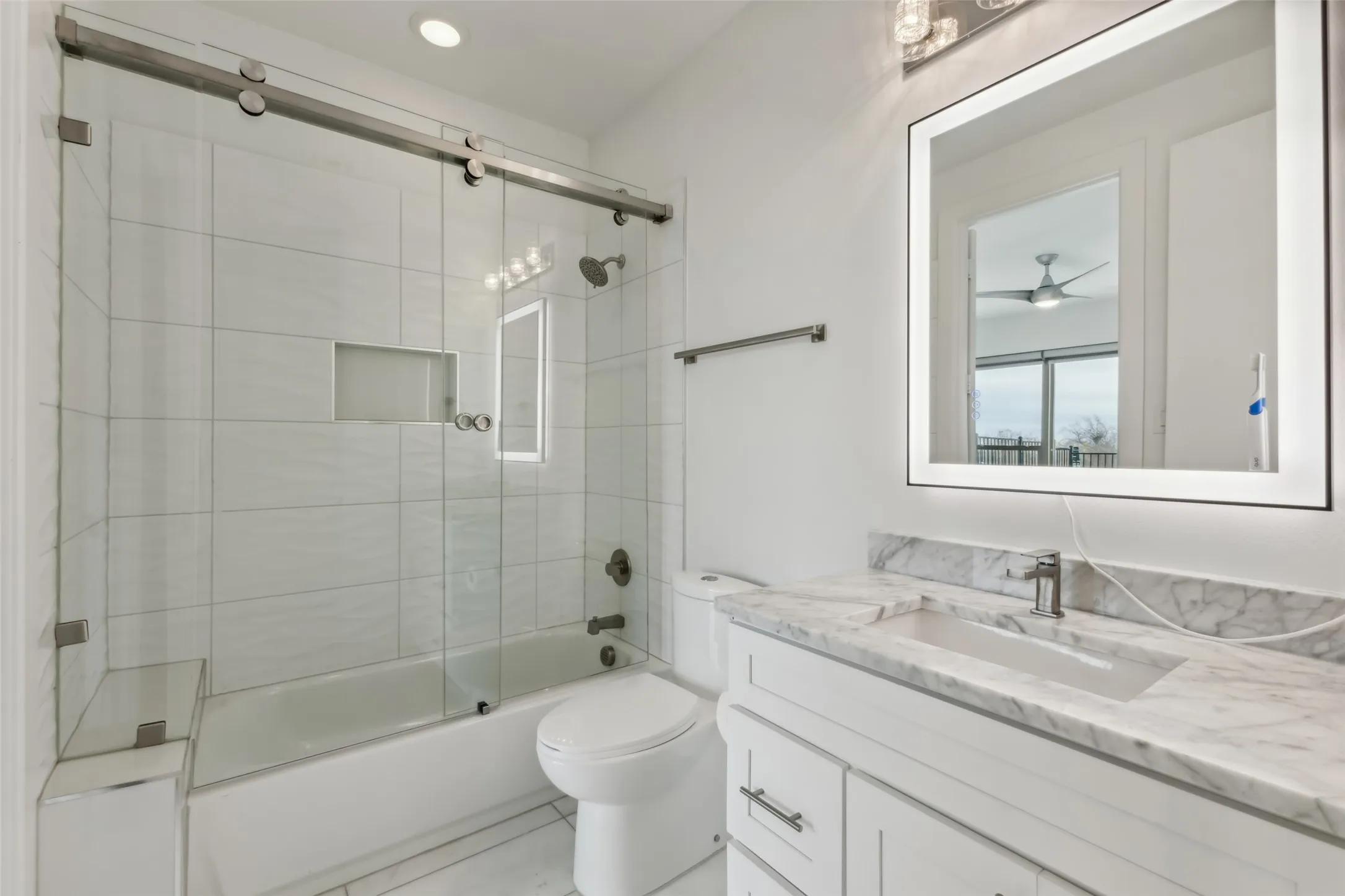 Townhouse For Sale in Denton County , 4905 Blaynes View, The Colony, Texas 75056, 3 Bedrooms, 5 Bathrooms, 2 Garage spaces, 3,111 Sqft, built in 2022, Preowned, Price $1,300,000, mls#20793412, Real Estate Agent in The Colony, Homes For Sale in Denton county, Homes For Sale in The Colony, Realtor in The Colony Texas, Real Estate Brokerage Independent Realty Texas, Luminita Cordes Realtor