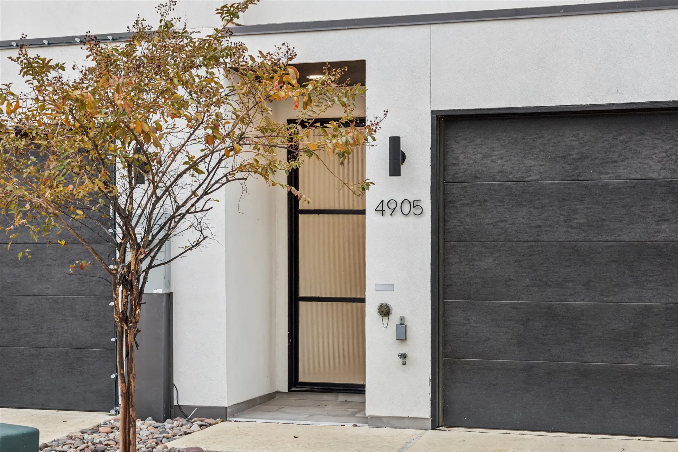 Townhouse For Sale in Denton County , 4905 Blaynes View, The Colony, Texas 75056, 3 Bedrooms, 5 Bathrooms, 2 Garage spaces, 3,111 Sqft, built in 2022, Preowned, Price $1,300,000, mls#20793412, Real Estate Agent in The Colony, Homes For Sale in Denton county, Homes For Sale in The Colony, Realtor in The Colony Texas, Real Estate Brokerage Independent Realty Texas, Luminita Cordes Realtor
