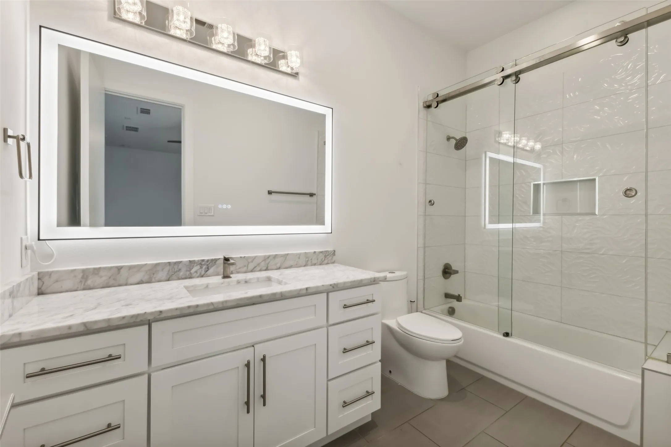 Townhouse For Sale in Denton County , 4905 Blaynes View, The Colony, Texas 75056, 3 Bedrooms, 5 Bathrooms, 2 Garage spaces, 3,111 Sqft, built in 2022, Preowned, Price $1,300,000, mls#20793412, Real Estate Agent in The Colony, Homes For Sale in Denton county, Homes For Sale in The Colony, Realtor in The Colony Texas, Real Estate Brokerage Independent Realty Texas, Luminita Cordes Realtor