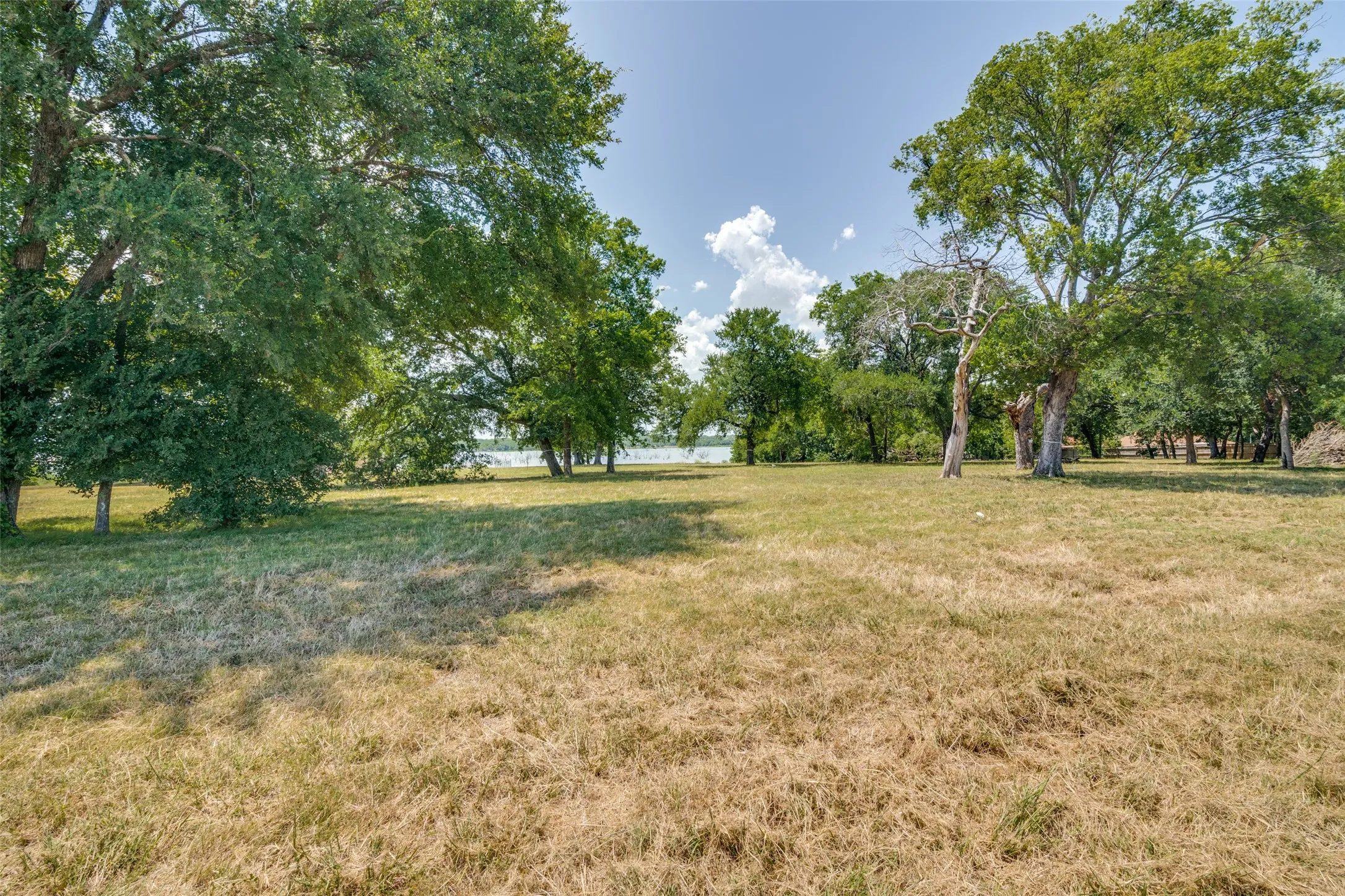 Unimproved Land For Sale in Dallas County , 6851 Lakeview Parkway, Rowlett, Texas 75088, 0, 0, Garage spaces, 0 Sqft, built in 0, mls#20794927, Real Estate Agent in Rowlett, Homes For Sale in Dallas county, Homes For Sale in Rowlett, Realtor in Rowlett Texas, Real Estate Brokerage Independent Realty Texas, Luminita Cordes Realtor