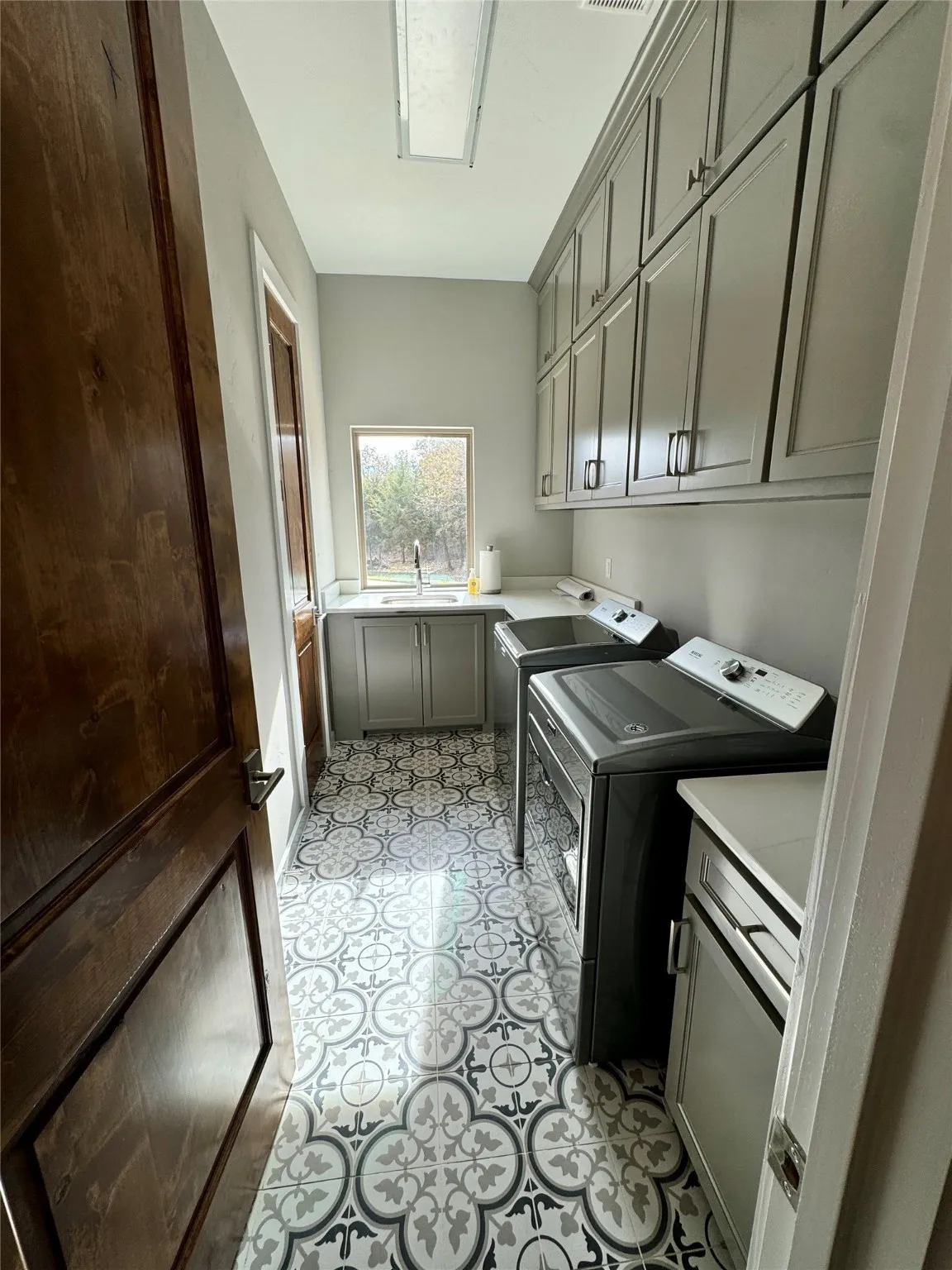 Single Family Residence For Rent in Cooke County , 474 Eagle Cove Circle, Tioga, Texas 76271, 4 Bedrooms, 4 Bathrooms, 3 Garage spaces, 3,326 Sqft, built in 2018, Price $6,000, mls#20795326, Real Estate Agent in Tioga, Homes For Rent in Cooke county, Homes For Rent in Tioga, Realtor in Tioga Texas, Real Estate Brokerage Independent Realty Texas, Luminita Cordes Realtor