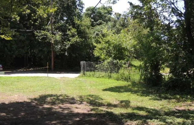 Unimproved Land For Sale in Dallas County , 2829 Farragut Street, Dallas, Texas 75215, 0, 0, Garage spaces, 0 Sqft, built in 0, Price $25,000, mls#20795831, Real Estate Agent in Dallas, Homes For Sale in Dallas county, Homes For Sale in Dallas, Realtor in Dallas Texas, Real Estate Brokerage Independent Realty Texas, Luminita Cordes Realtor