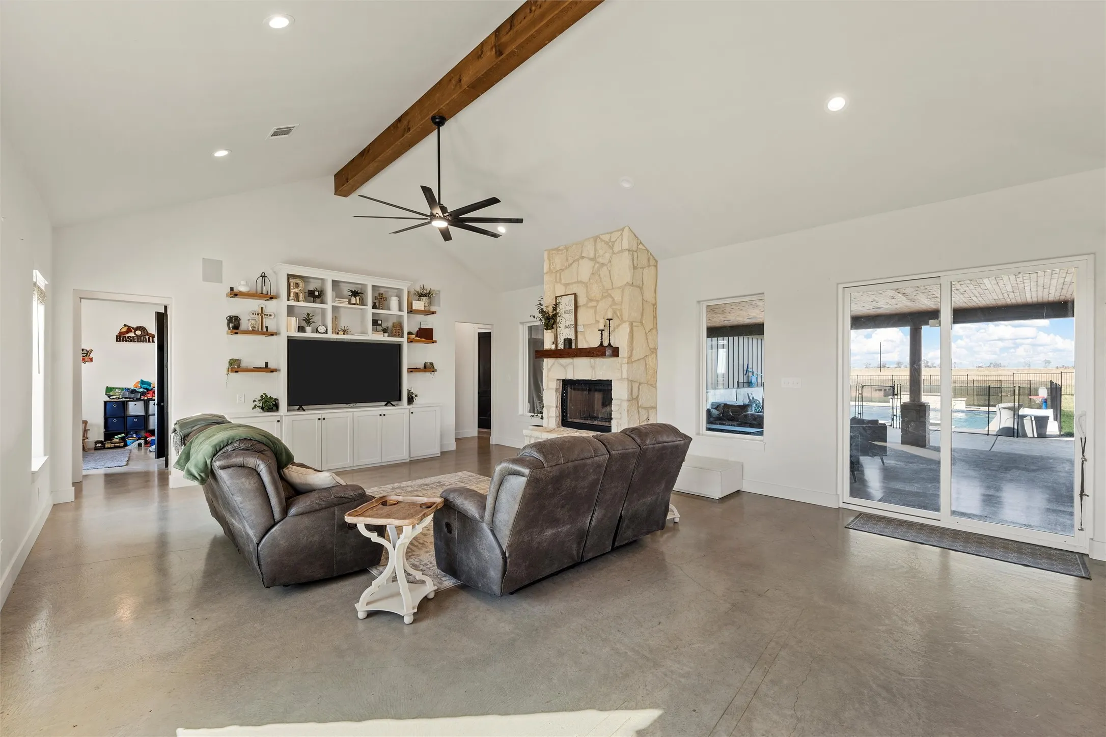Single Family Residence For Sale in Mc Lennan County , 353 Willow Moon Ranch Road, Crawford, Texas 76638, 6 Bedroom, 3 Bathroom, 2 Garage spaces, 3,150 Sqft, built in 2023, mls#20796231, Real Estate Agent in Crawford, Homes For Sale in Mc Lennan county, Homes For Sale in Crawford, Realtor in Crawford Texas, Real Estate Brokerage Independent Realty Texas, Luminita Cordes Realtor
