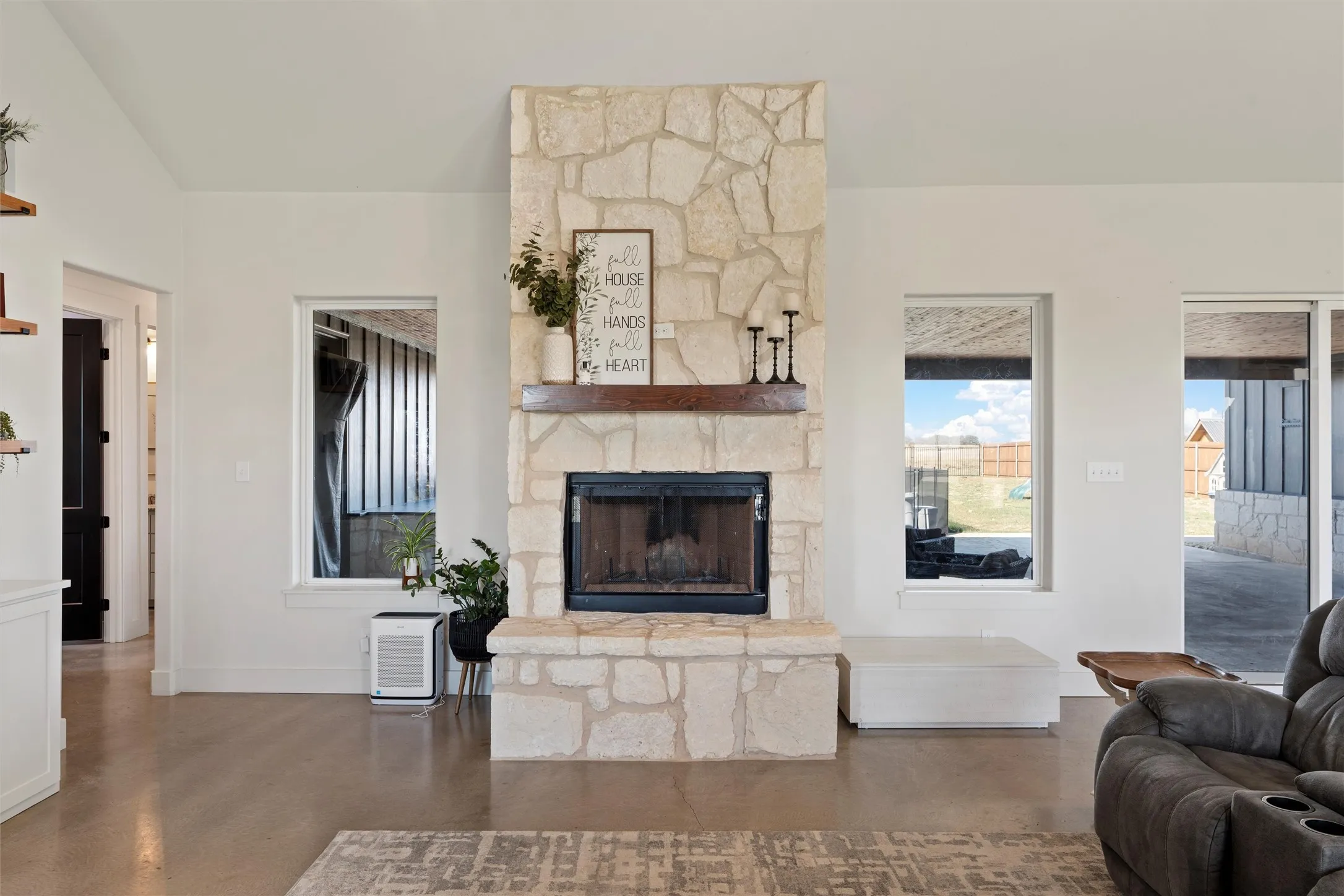 Single Family Residence For Sale in Mc Lennan County , 353 Willow Moon Ranch Road, Crawford, Texas 76638, 6 Bedroom, 3 Bathroom, 2 Garage spaces, 3,150 Sqft, built in 2023, mls#20796231, Real Estate Agent in Crawford, Homes For Sale in Mc Lennan county, Homes For Sale in Crawford, Realtor in Crawford Texas, Real Estate Brokerage Independent Realty Texas, Luminita Cordes Realtor