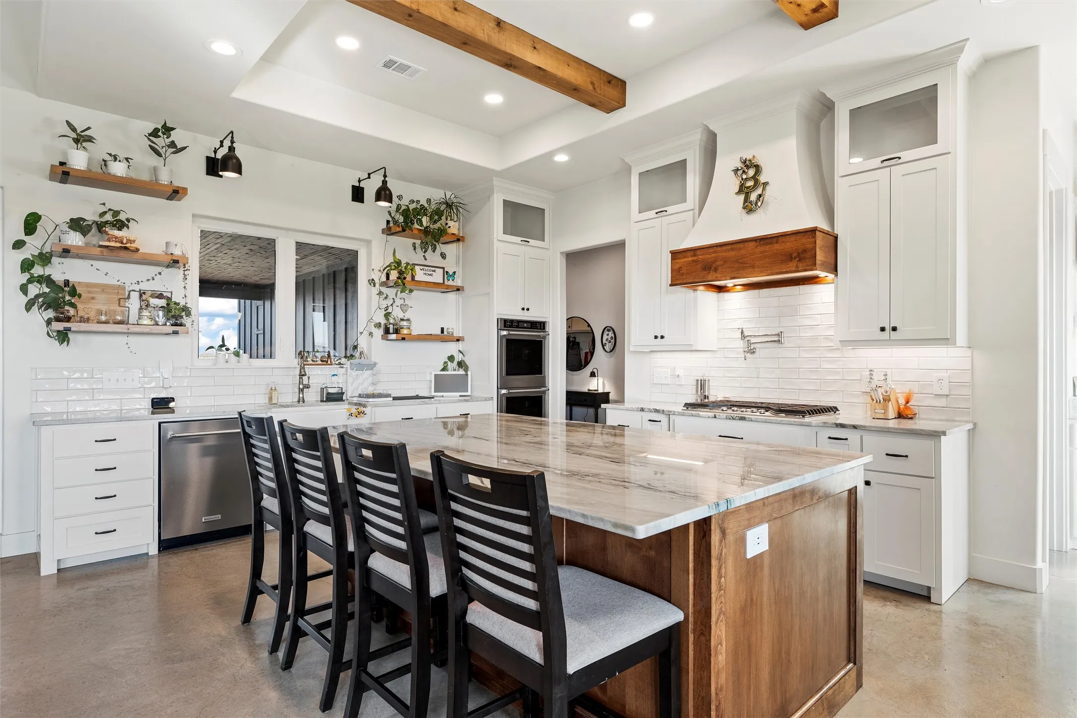 Single Family Residence For Sale in Mc Lennan County , 353 Willow Moon Ranch Road, Crawford, Texas 76638, 6 Bedroom, 3 Bathroom, 2 Garage spaces, 3,150 Sqft, built in 2023, mls#20796231, Real Estate Agent in Crawford, Homes For Sale in Mc Lennan county, Homes For Sale in Crawford, Realtor in Crawford Texas, Real Estate Brokerage Independent Realty Texas, Luminita Cordes Realtor