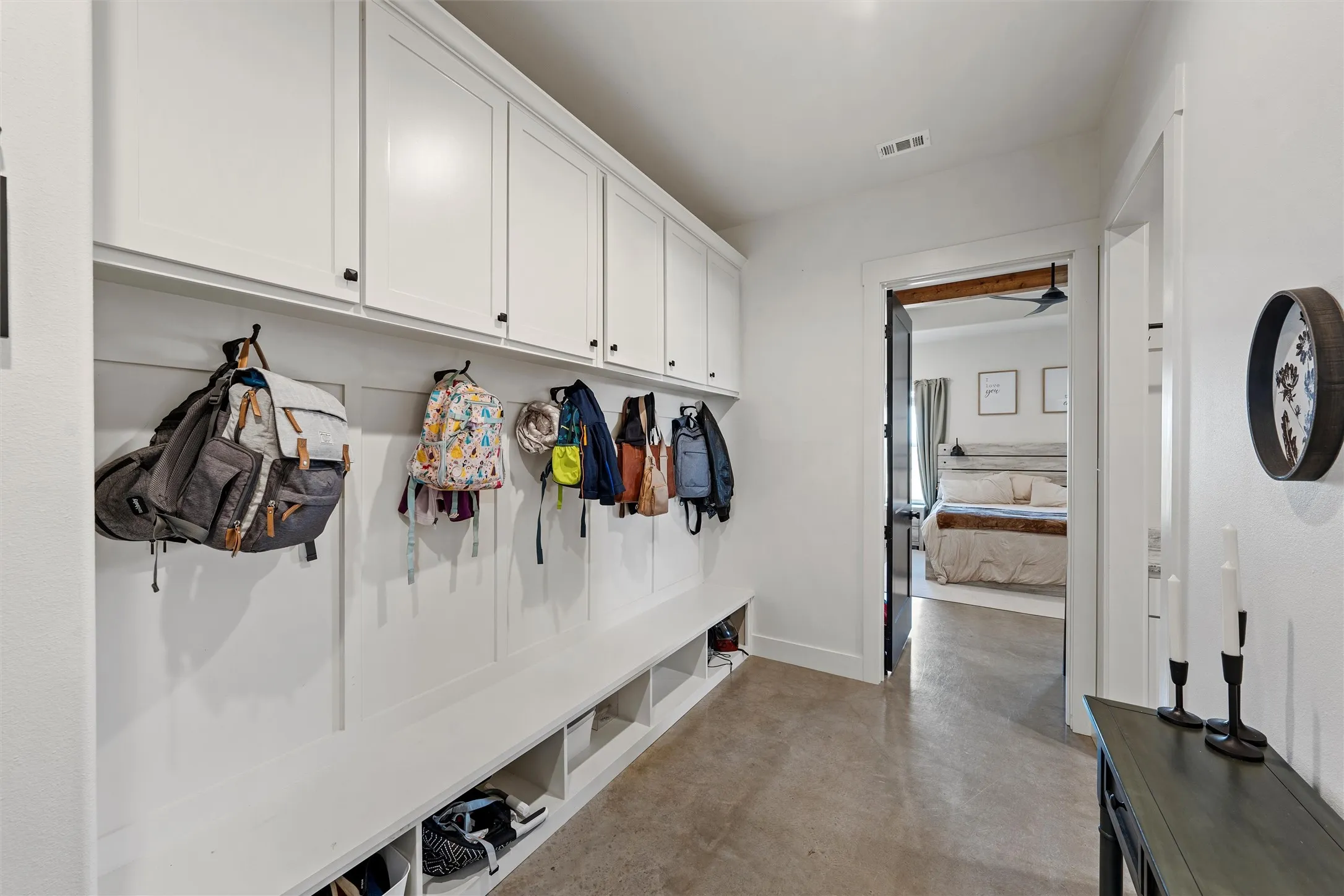 Single Family Residence For Sale in Mc Lennan County , 353 Willow Moon Ranch Road, Crawford, Texas 76638, 6 Bedroom, 3 Bathroom, 2 Garage spaces, 3,150 Sqft, built in 2023, mls#20796231, Real Estate Agent in Crawford, Homes For Sale in Mc Lennan county, Homes For Sale in Crawford, Realtor in Crawford Texas, Real Estate Brokerage Independent Realty Texas, Luminita Cordes Realtor