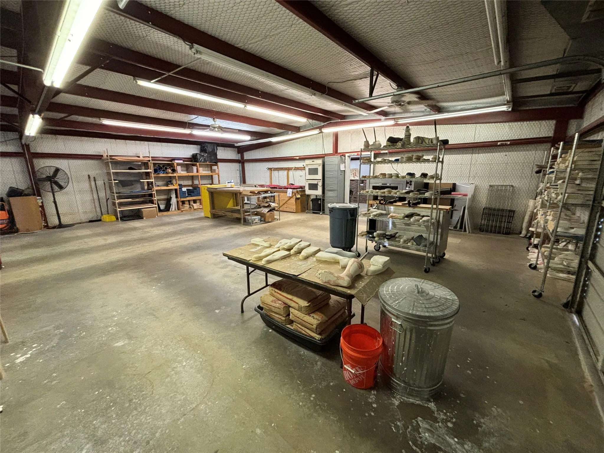 Warehouse For Rent in Smith County , 4410 DC Drive, Tyler, Texas 75701, 0, 0, Garage spaces, 0 Sqft, built in 1971, Preowned, Price $1,500, mls#20798479, Real Estate Agent in Tyler, Homes For Rent in Smith county, Homes For Rent in Tyler, Realtor in Tyler Texas, Real Estate Brokerage Independent Realty Texas, Luminita Cordes Realtor