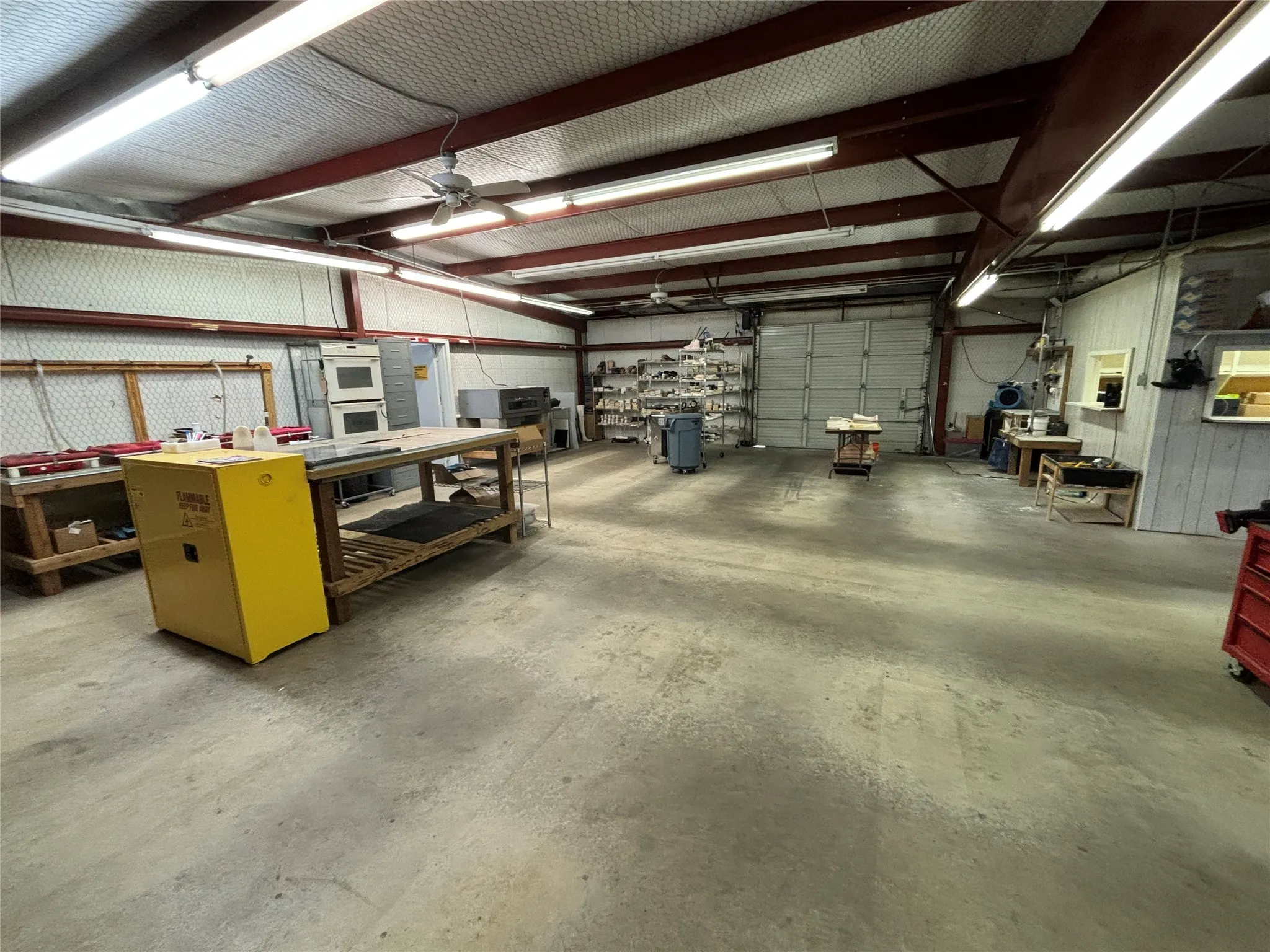 Warehouse For Rent in Smith County , 4410 DC Drive, Tyler, Texas 75701, 0, 0, Garage spaces, 0 Sqft, built in 1971, Preowned, Price $1,500, mls#20798479, Real Estate Agent in Tyler, Homes For Rent in Smith county, Homes For Rent in Tyler, Realtor in Tyler Texas, Real Estate Brokerage Independent Realty Texas, Luminita Cordes Realtor