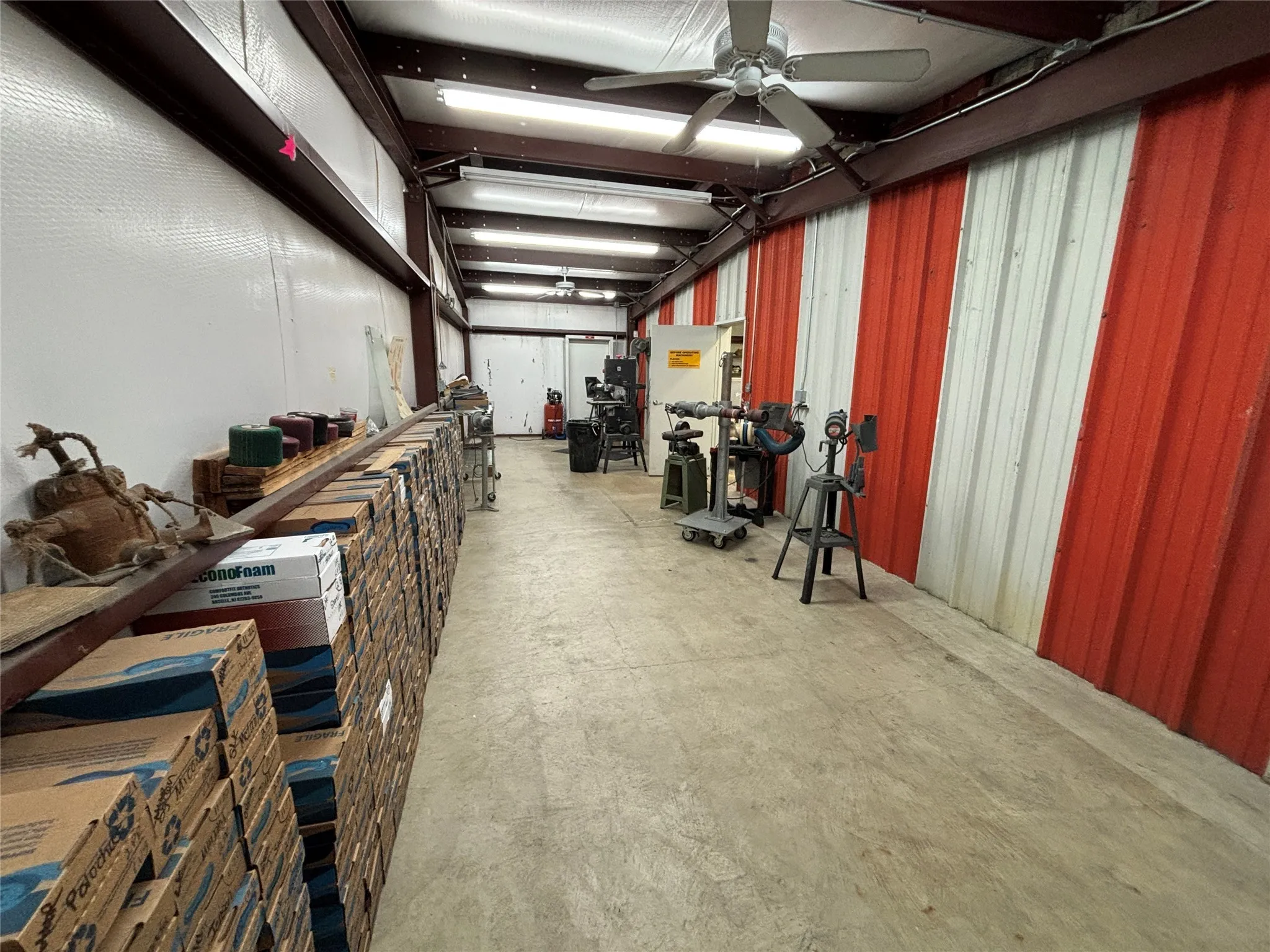 Warehouse For Rent in Smith County , 4410 DC Drive, Tyler, Texas 75701, 0, 0, Garage spaces, 0 Sqft, built in 1971, Preowned, Price $1,500, mls#20798479, Real Estate Agent in Tyler, Homes For Rent in Smith county, Homes For Rent in Tyler, Realtor in Tyler Texas, Real Estate Brokerage Independent Realty Texas, Luminita Cordes Realtor