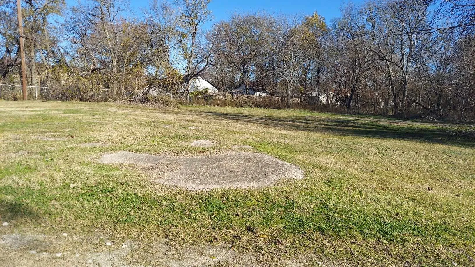 Unimproved Land For Sale in Navarro County , 1404 E 10th Avenue, Corsicana, Texas 75110, 0, 0, Garage spaces, 0 Sqft, built in 0, mls#20800109, Real Estate Agent in Corsicana, Homes For Sale in Navarro county, Homes For Sale in Corsicana, Realtor in Corsicana Texas, Real Estate Brokerage Independent Realty Texas, Luminita Cordes Realtor