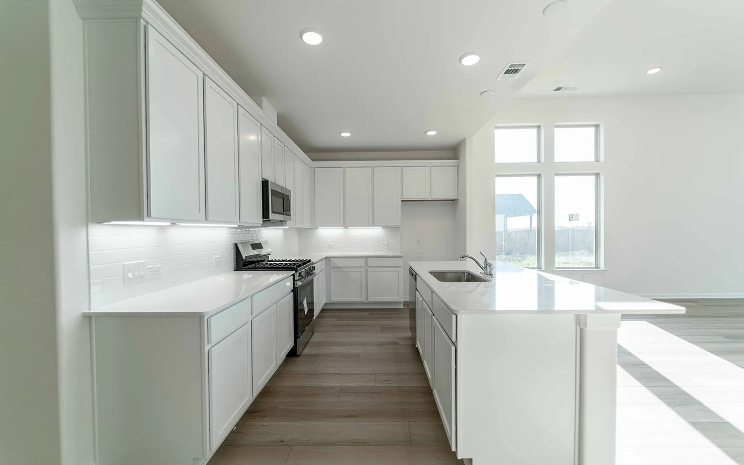 Single Family Residence For Sale in Collin County , 2005 Piedmont Place, Celina, Texas 75009, 4 Bedroom, 3 Bathroom, 2 Garage spaces, 2,575 Sqft, built in 2025, New Construction - Incomplete, Price $476,535, mls#20800684, Real Estate Agent in Celina, Homes For Sale in Collin county, Homes For Sale in Celina, Realtor in Celina Texas, Real Estate Brokerage Independent Realty Texas, Luminita Cordes Realtor