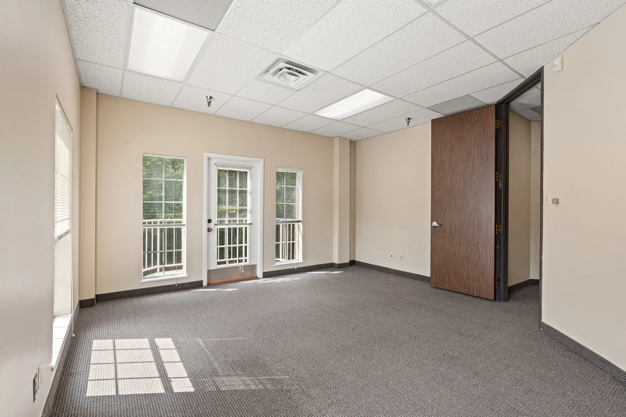 Business For Rent in Collin County , 100 Allentown Parkway 218, Allen, Texas 75002, 0, 0, Garage spaces, 0 Sqft, built in 1985, Preowned, Price $4,912, mls#20801470, Real Estate Agent in Allen, Homes For Rent in Collin county, Homes For Rent in Allen, Realtor in Allen Texas, Real Estate Brokerage Independent Realty Texas, Luminita Cordes Realtor