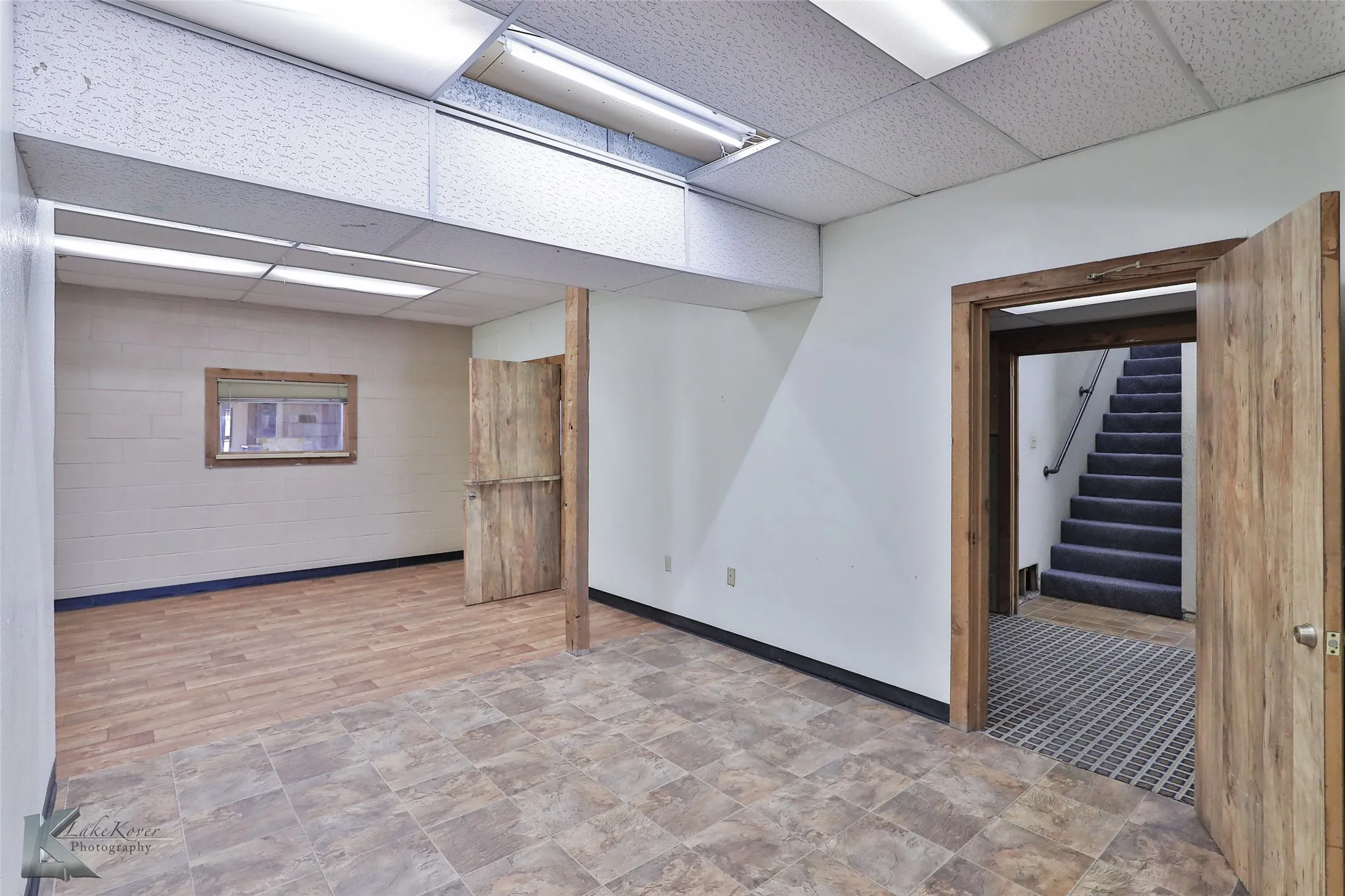Retail For Sale in Taylor County , 1402 S Clack Street, Abilene, Texas 79605, 0, 0, Garage spaces, 0 Sqft, built in 1976, Preowned, Price $1,500,000, mls#20800914, Real Estate Agent in Abilene, Homes For Sale in Taylor county, Homes For Sale in Abilene, Realtor in Abilene Texas, Real Estate Brokerage Independent Realty Texas, Luminita Cordes Realtor