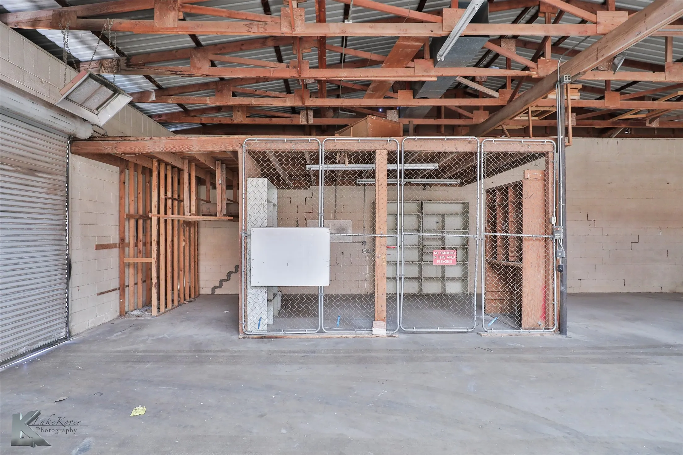 Retail For Sale in Taylor County , 1402 S Clack Street, Abilene, Texas 79605, 0, 0, Garage spaces, 0 Sqft, built in 1976, Preowned, Price $1,500,000, mls#20800914, Real Estate Agent in Abilene, Homes For Sale in Taylor county, Homes For Sale in Abilene, Realtor in Abilene Texas, Real Estate Brokerage Independent Realty Texas, Luminita Cordes Realtor