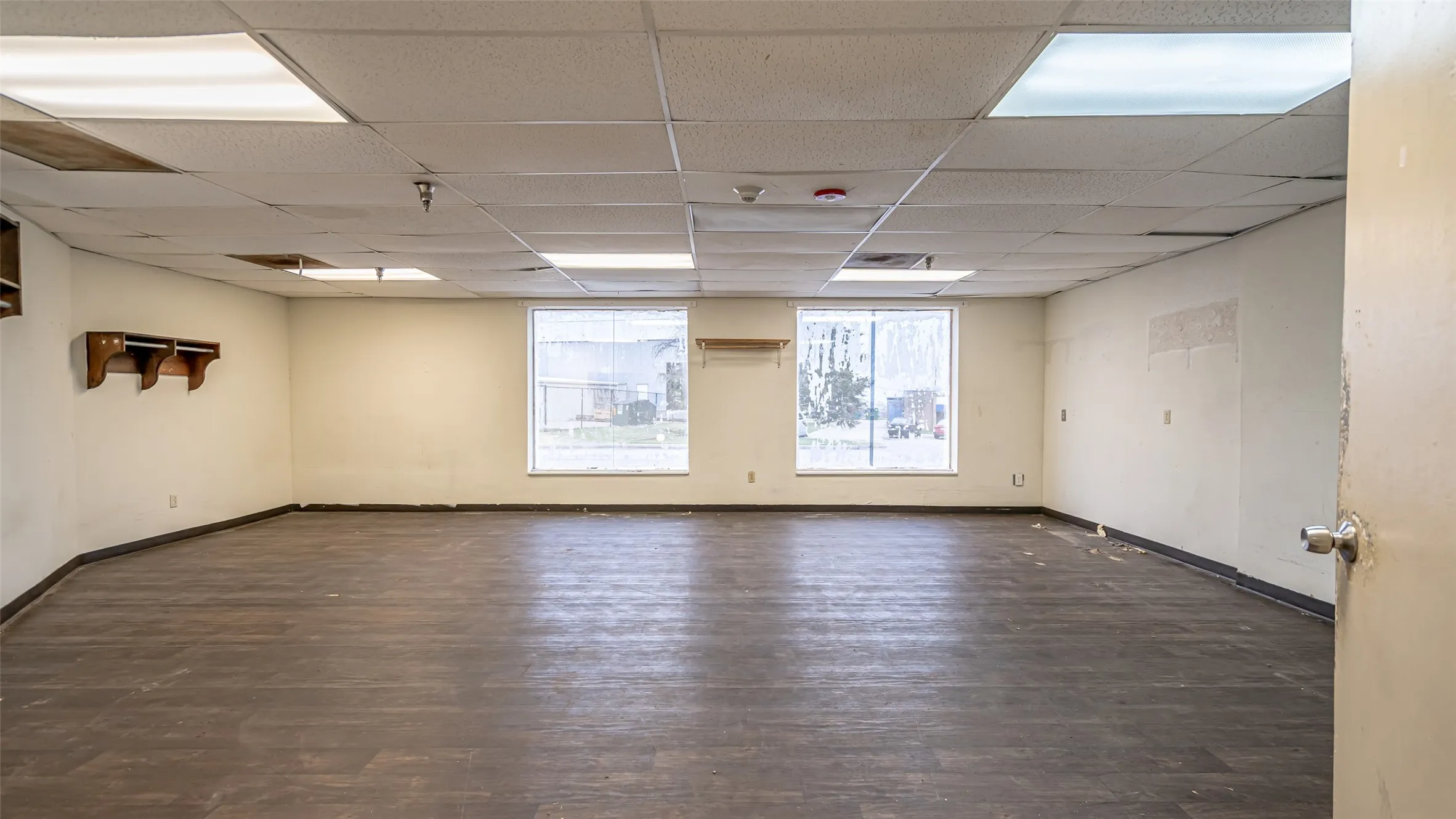 Business For Sale in Tarrant County , 701 S Cherry Lane, White Settlement, Texas 76108, 0, 0, Garage spaces, 0 Sqft, built in 1959, Preowned, mls#20802643, Real Estate Agent in White Settlement, Homes For Sale in Tarrant county, Homes For Sale in White Settlement, Realtor in White Settlement Texas, Real Estate Brokerage Independent Realty Texas, Luminita Cordes Realtor
