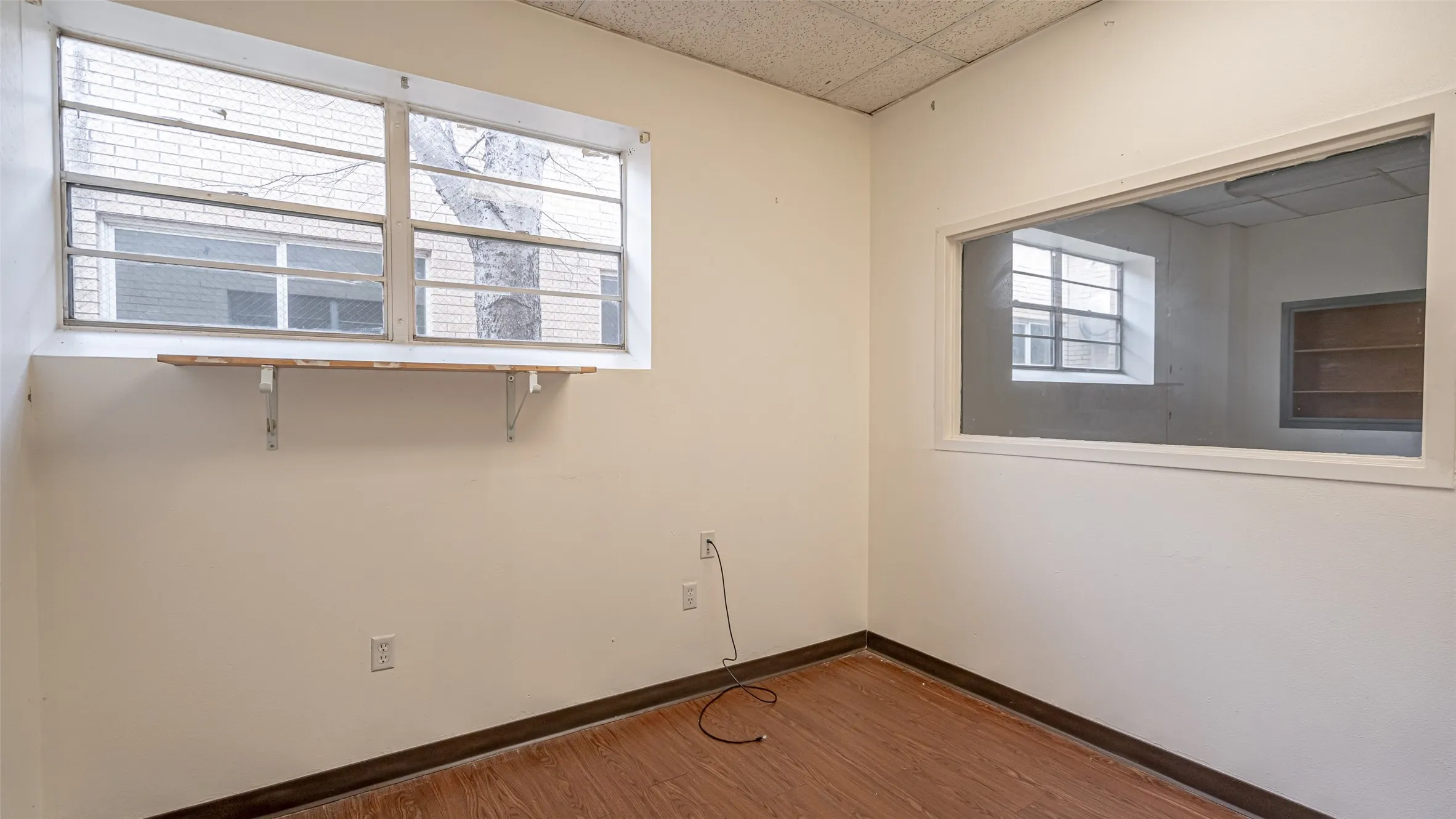 Business For Sale in Tarrant County , 701 S Cherry Lane, White Settlement, Texas 76108, 0, 0, Garage spaces, 0 Sqft, built in 1959, Preowned, mls#20802643, Real Estate Agent in White Settlement, Homes For Sale in Tarrant county, Homes For Sale in White Settlement, Realtor in White Settlement Texas, Real Estate Brokerage Independent Realty Texas, Luminita Cordes Realtor